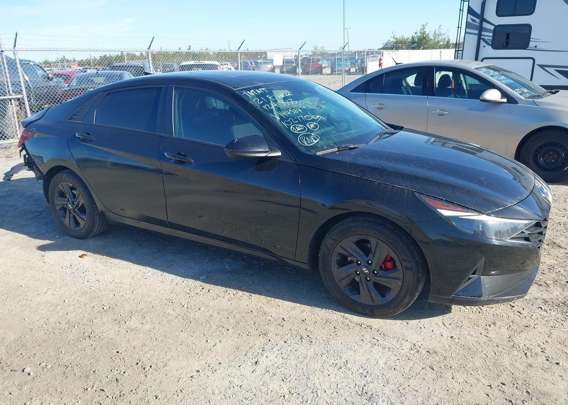 2021 HYUNDAI ELANTRA PREFERRED IVT WITH SUN AND TECH PACKAGE