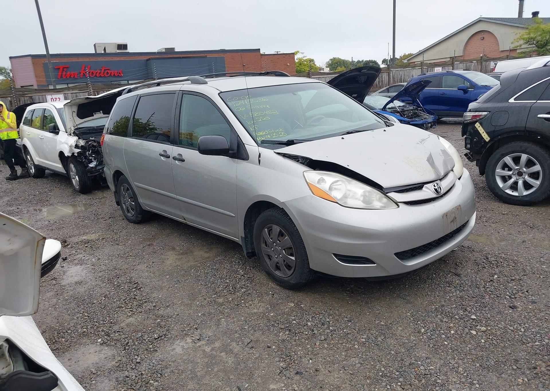 2006 TOYOTA SIENNA CE 7 PASSENGER