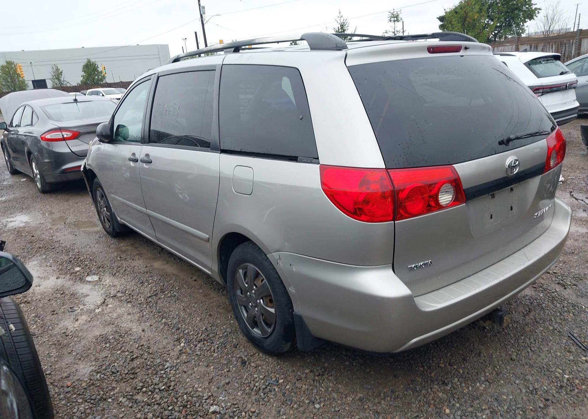 2006 TOYOTA SIENNA CE 7 PASSENGER