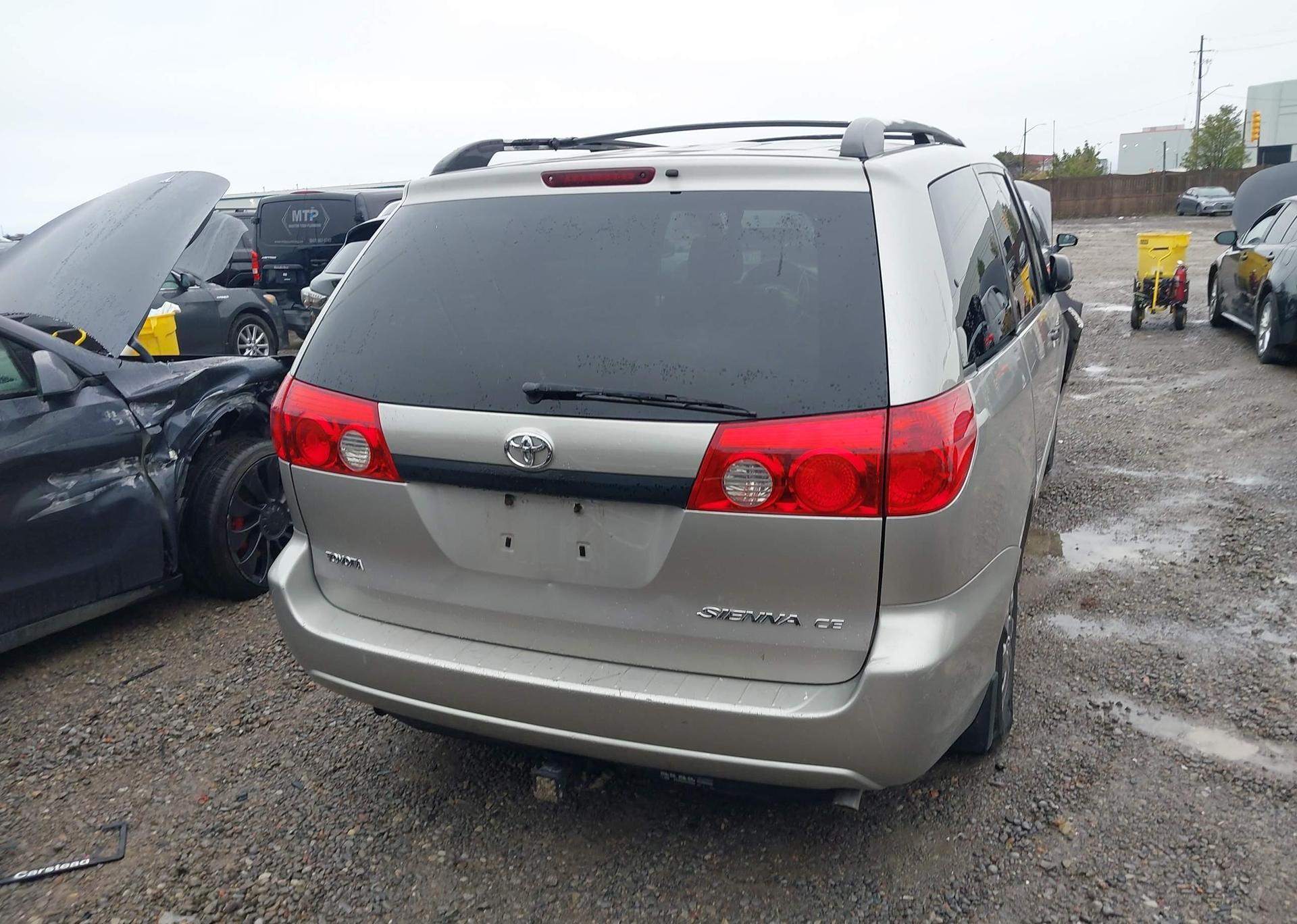 2006 TOYOTA SIENNA CE 7 PASSENGER