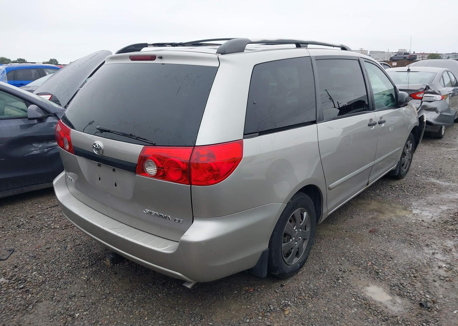 2006 TOYOTA SIENNA CE 7 PASSENGER