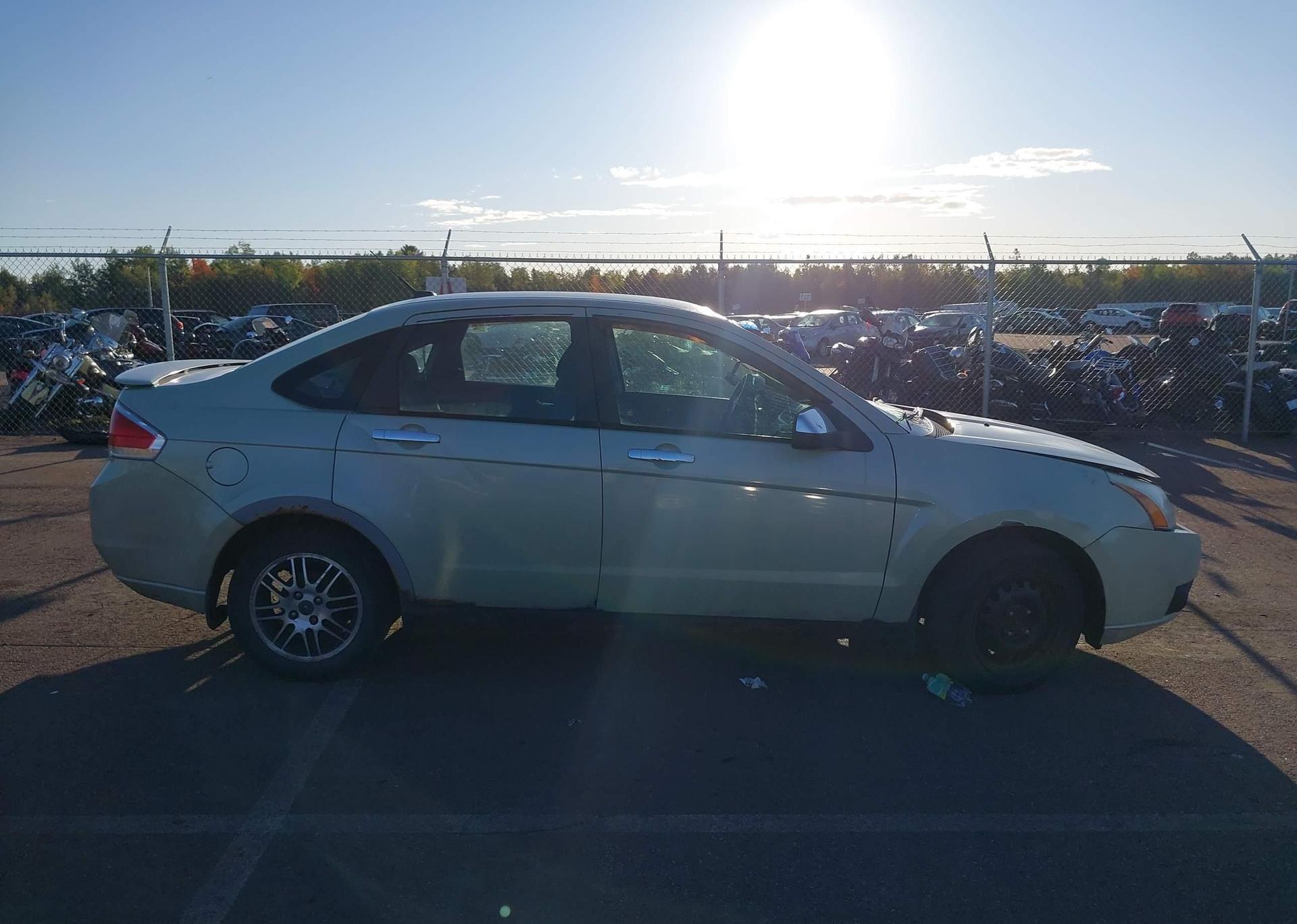 2010 FORD FOCUS SE