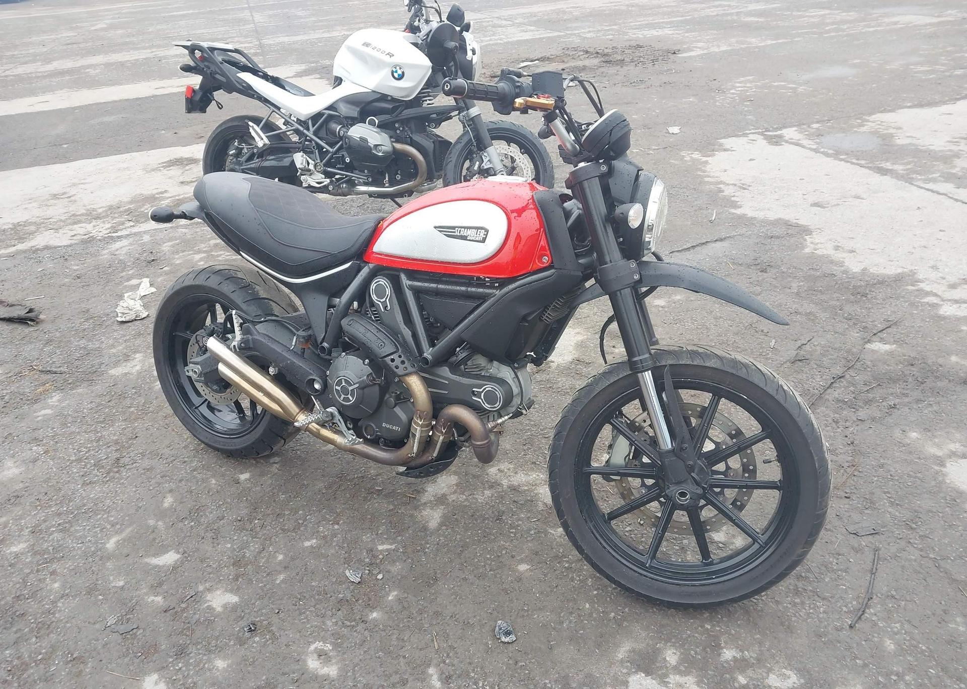 2016 DUCATI SCRAMBLER 800
