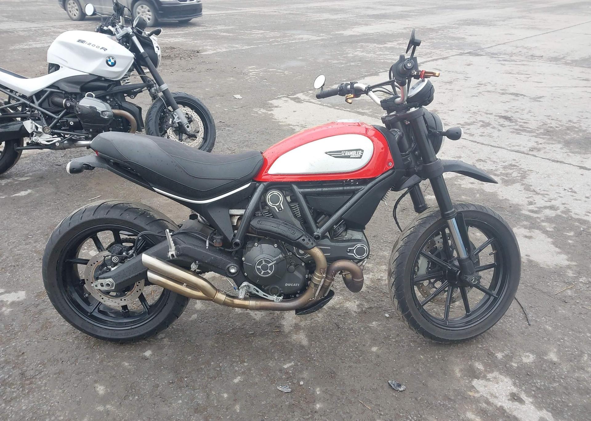 2016 DUCATI SCRAMBLER 800