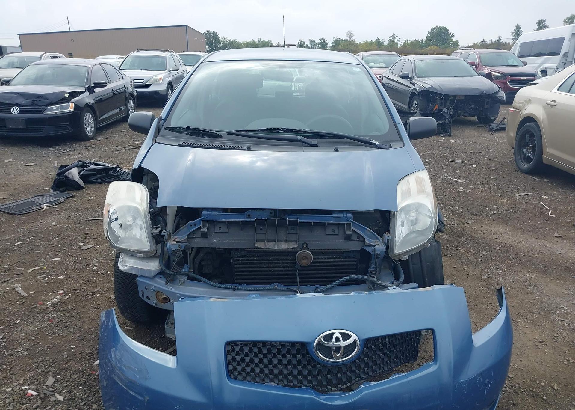 2007 TOYOTA YARIS LE