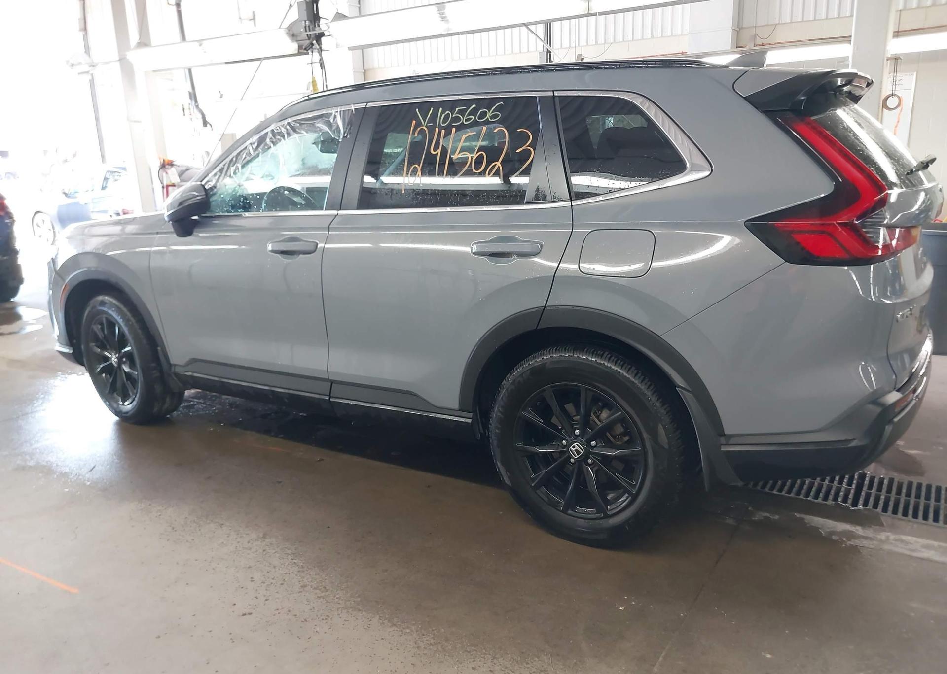 2023 HONDA CR-V