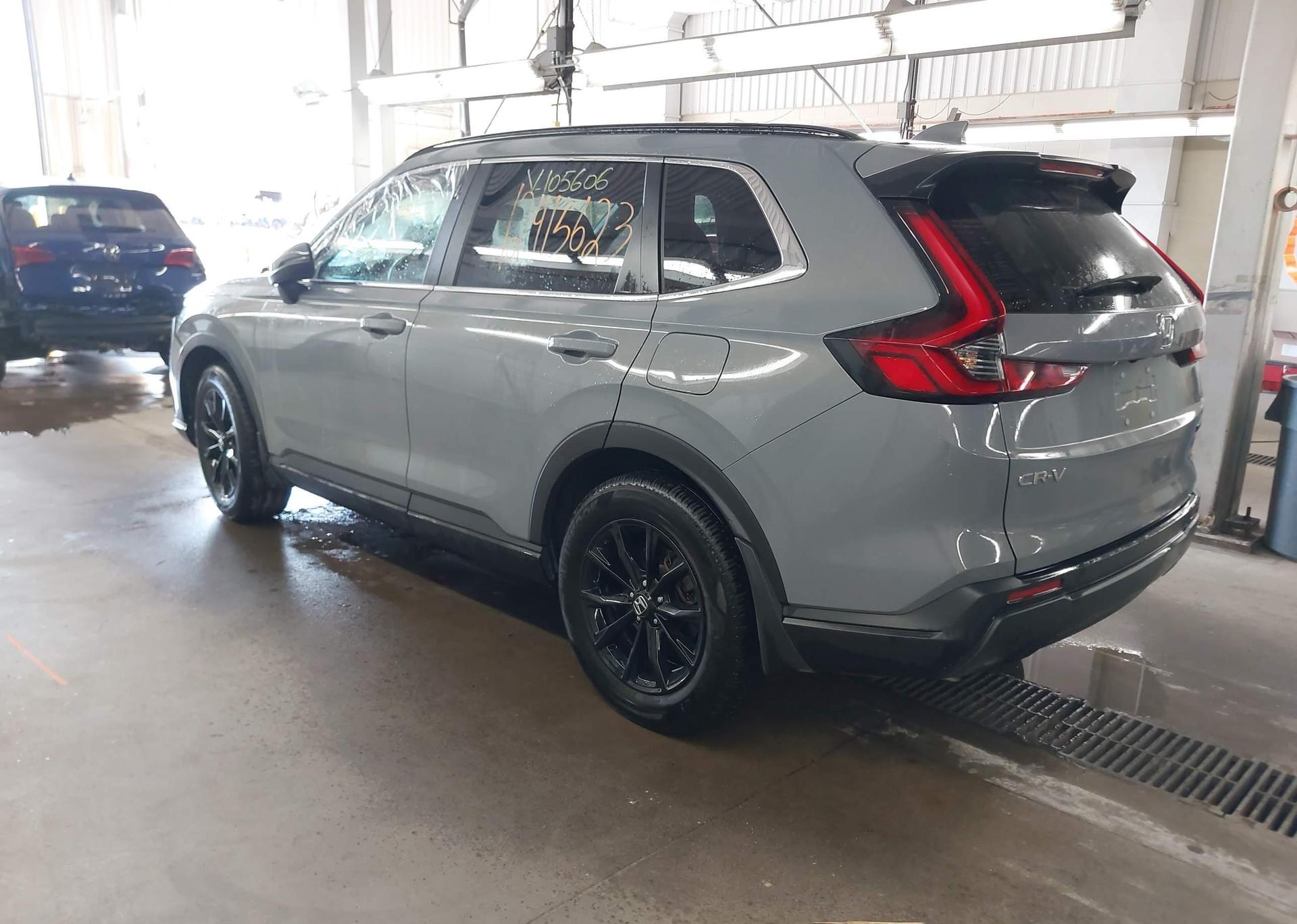 2023 HONDA CR-V
