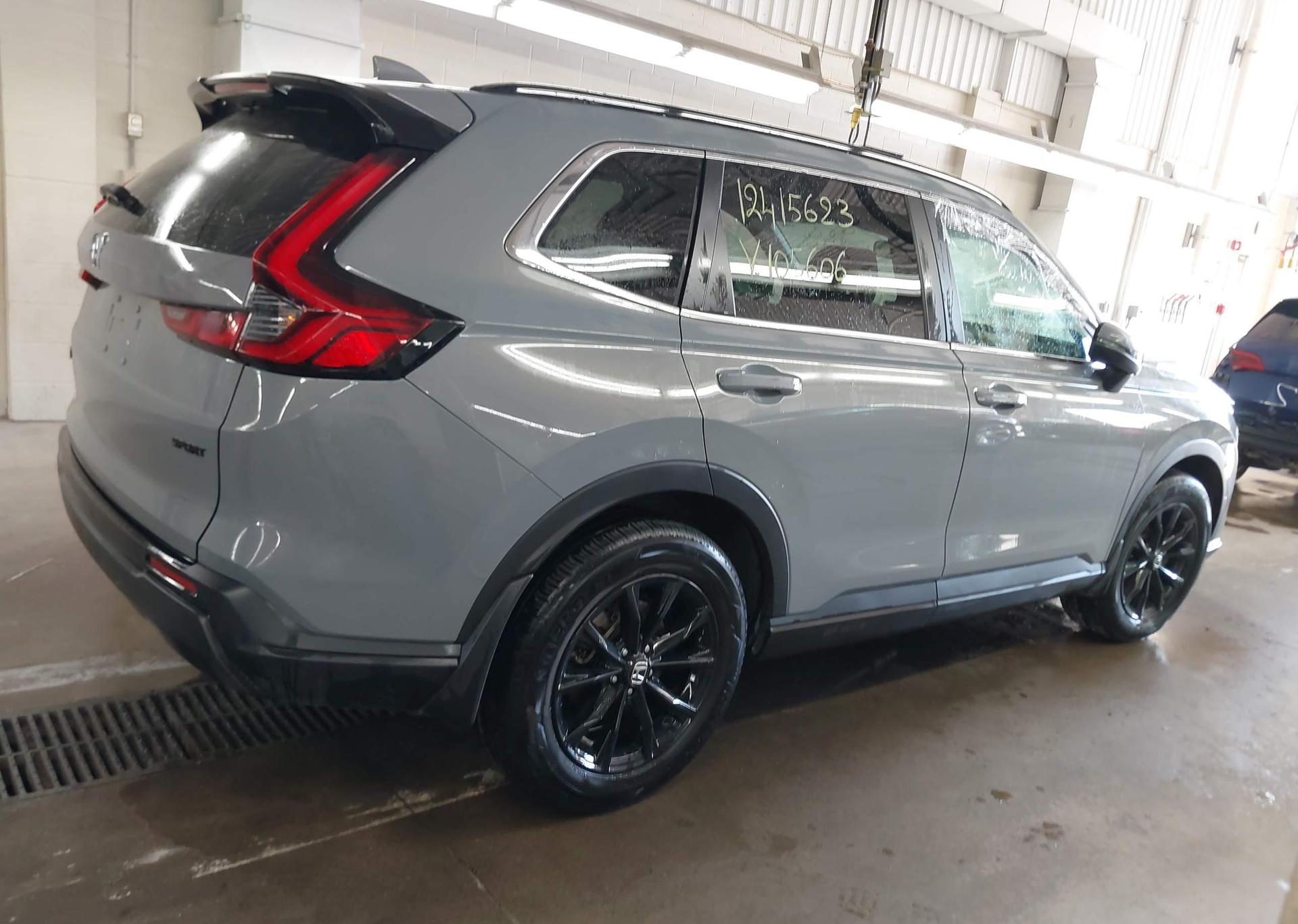 2023 HONDA CR-V