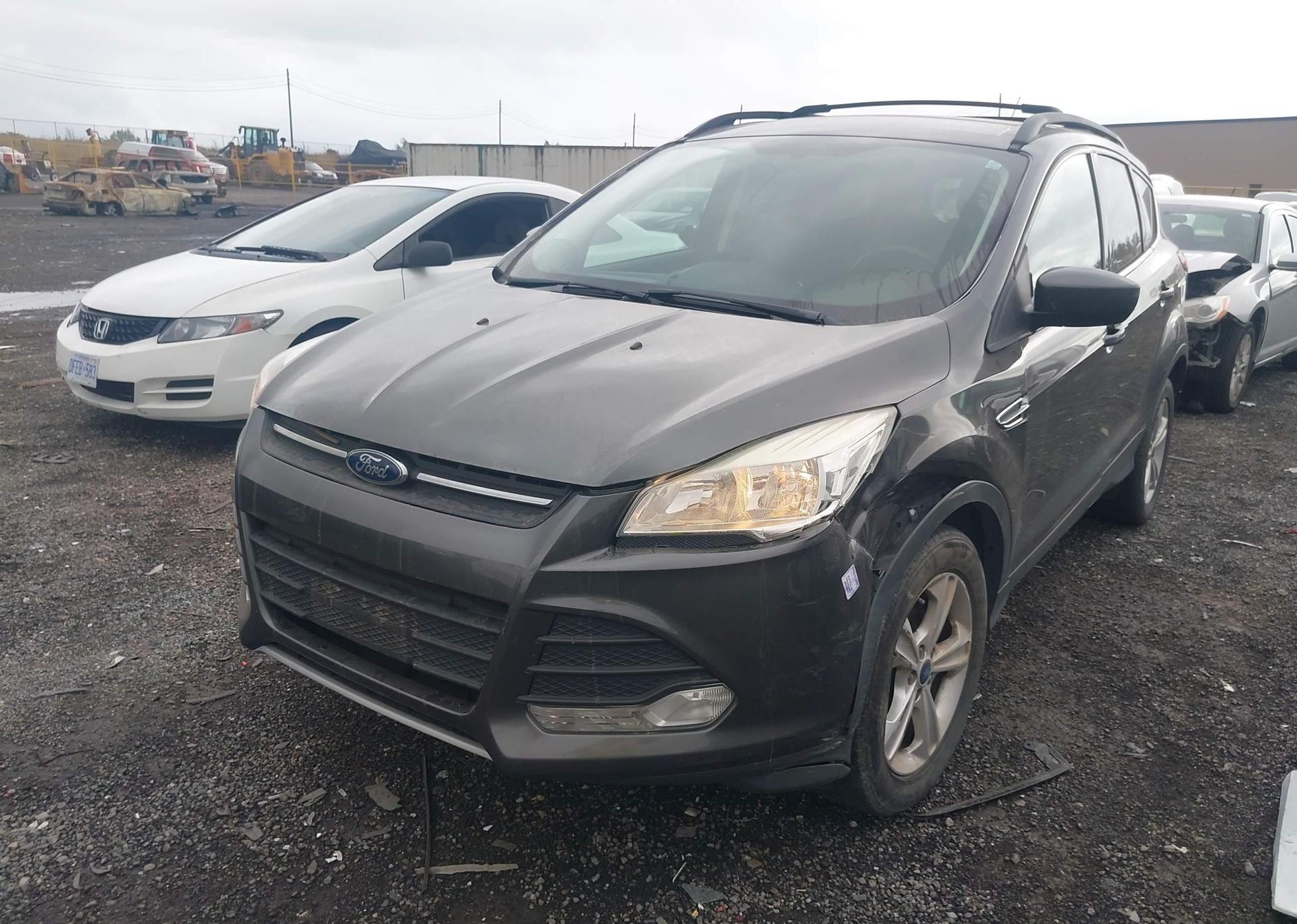 2015 FORD ESCAPE SE