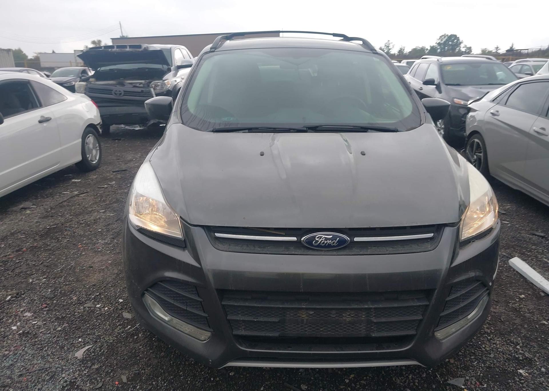 2015 FORD ESCAPE SE