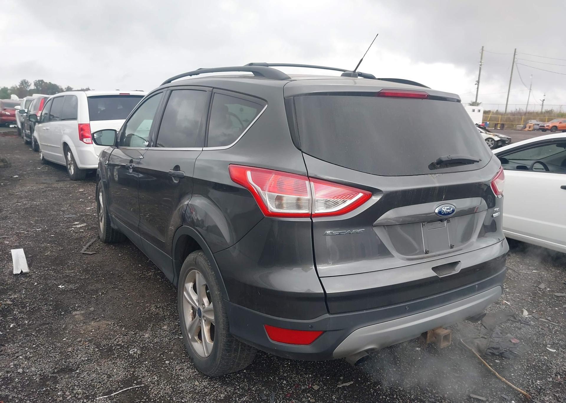 2015 FORD ESCAPE SE