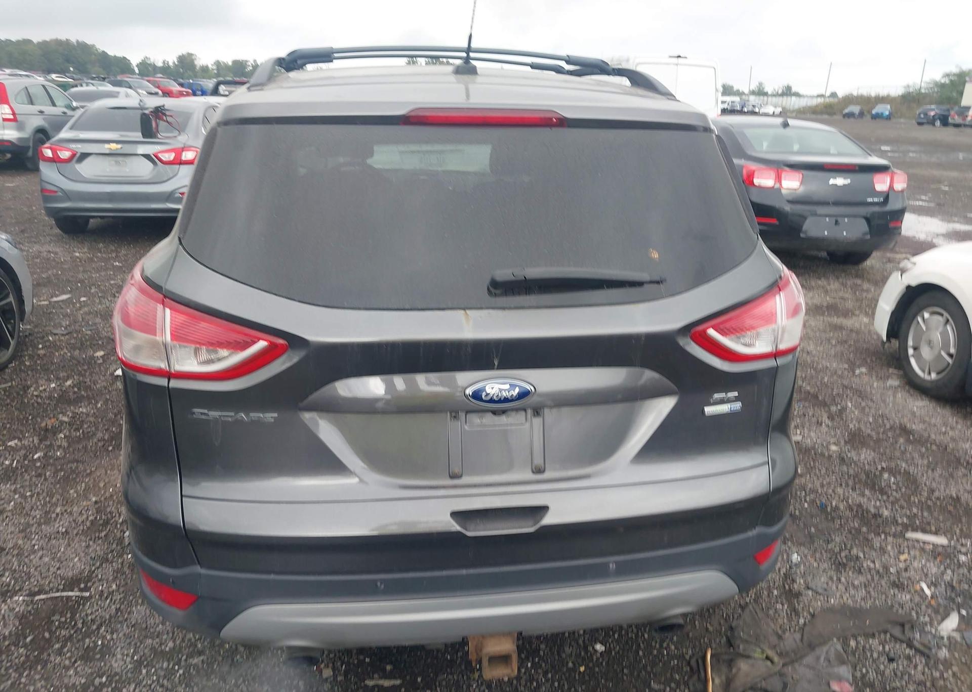 2015 FORD ESCAPE SE