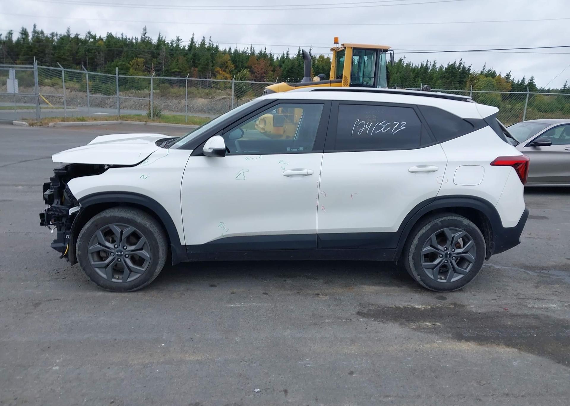 2024 KIA SELTOS LX