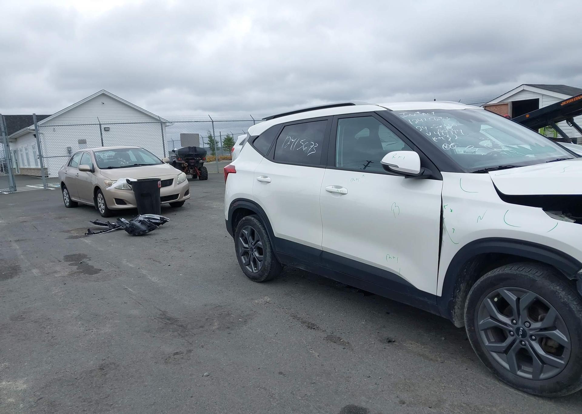 2024 KIA SELTOS LX