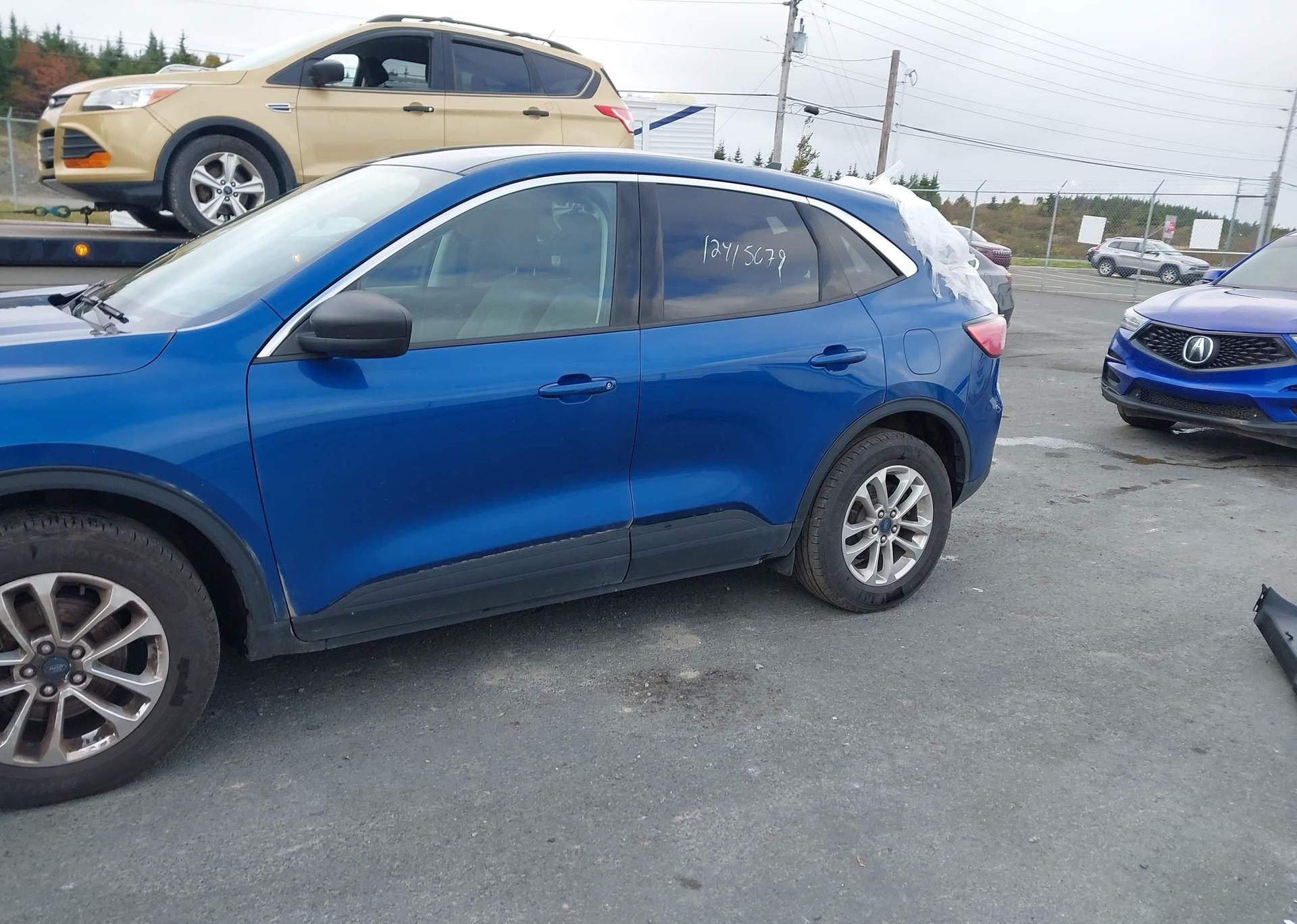 2022 FORD ESCAPE SE