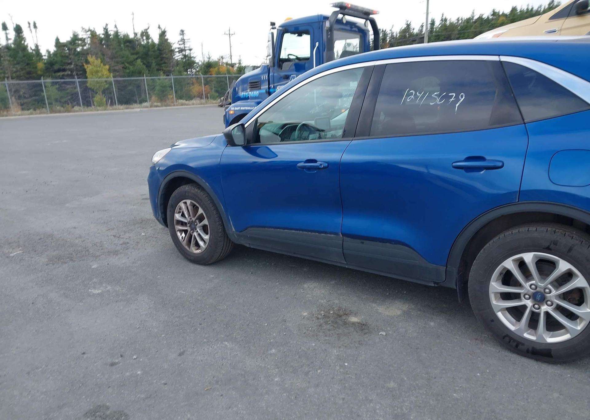 2022 FORD ESCAPE SE