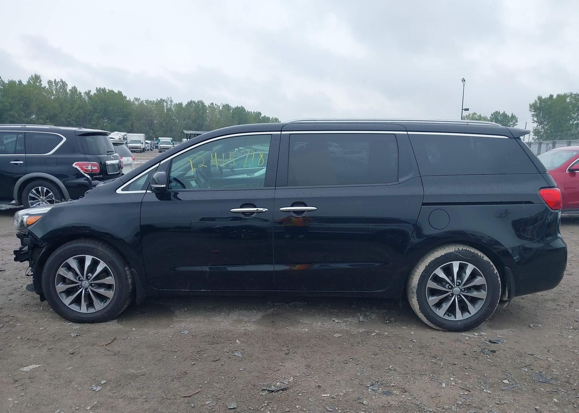 2017 KIA SEDONA EX