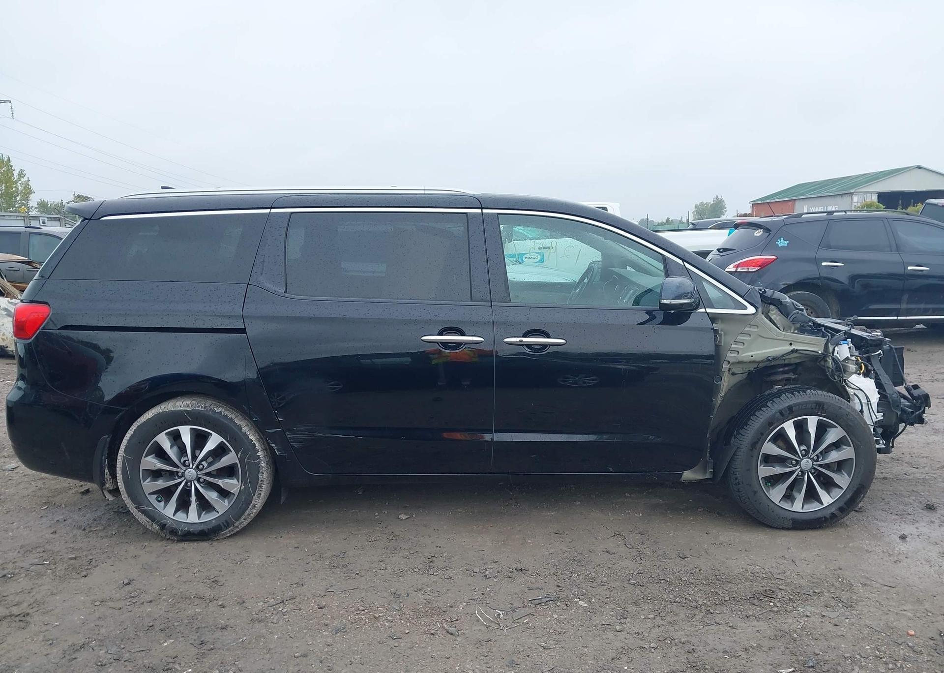 2017 KIA SEDONA EX
