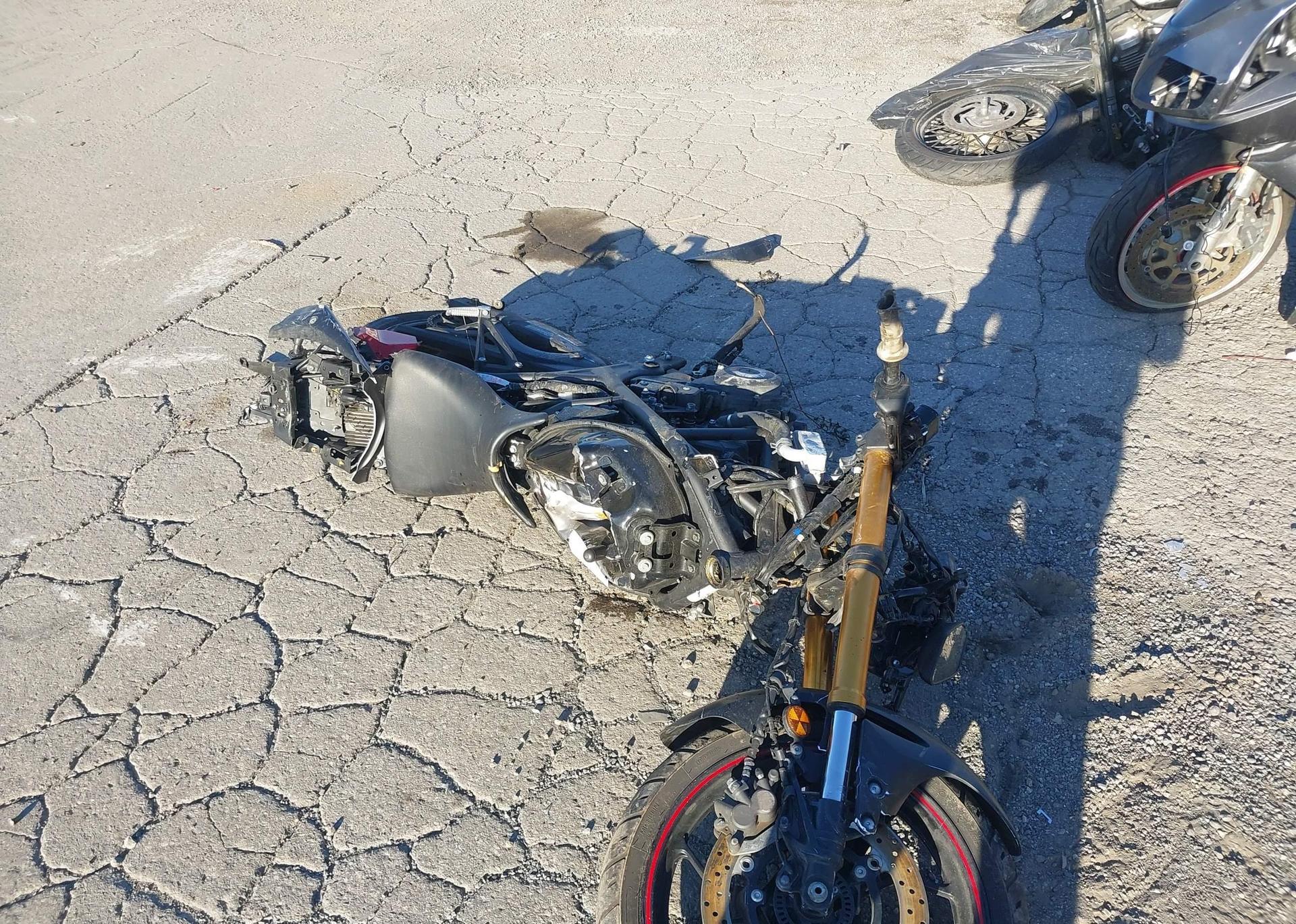 2019 YAMAHA YZFR3 A