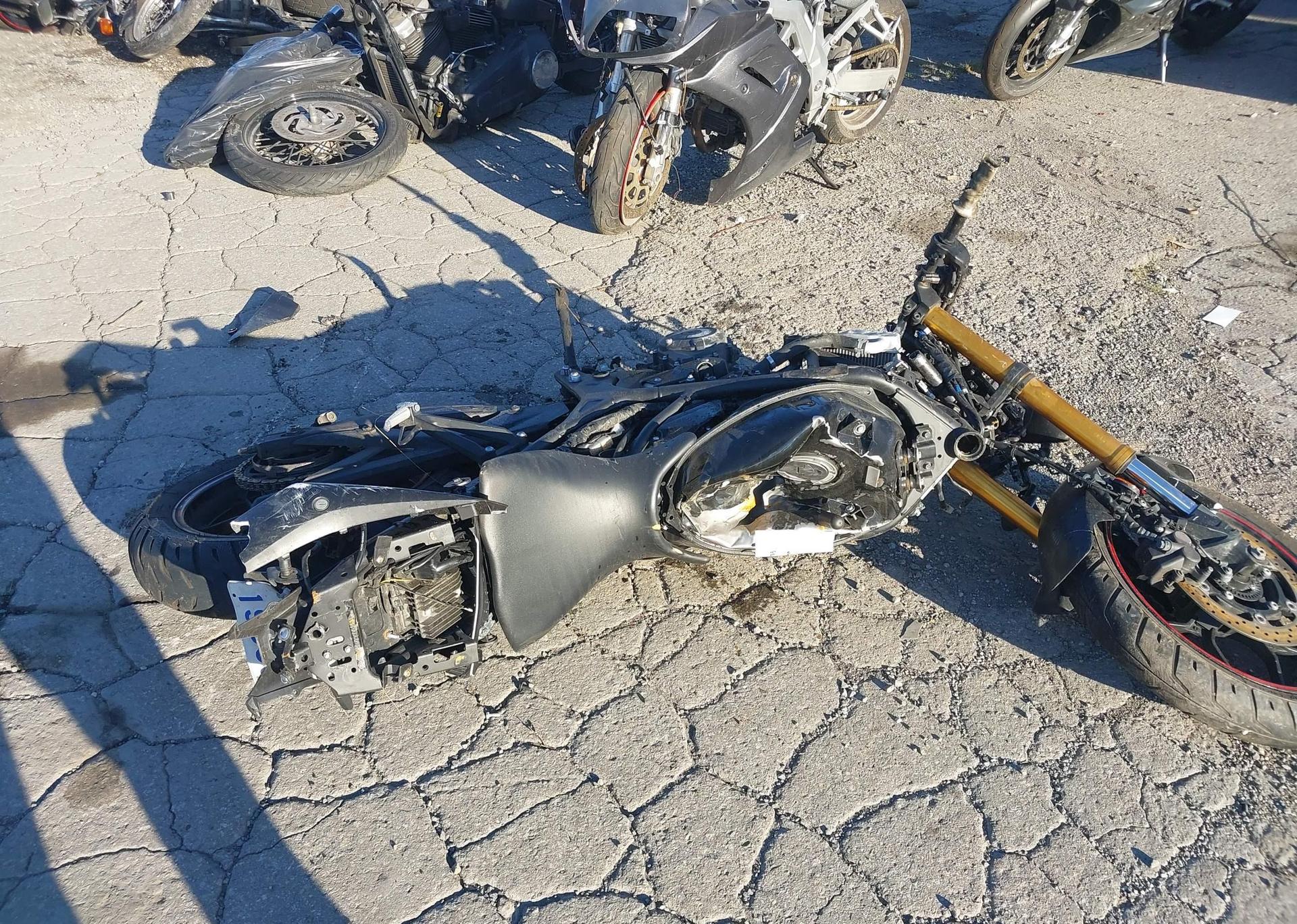 2019 YAMAHA YZFR3 A