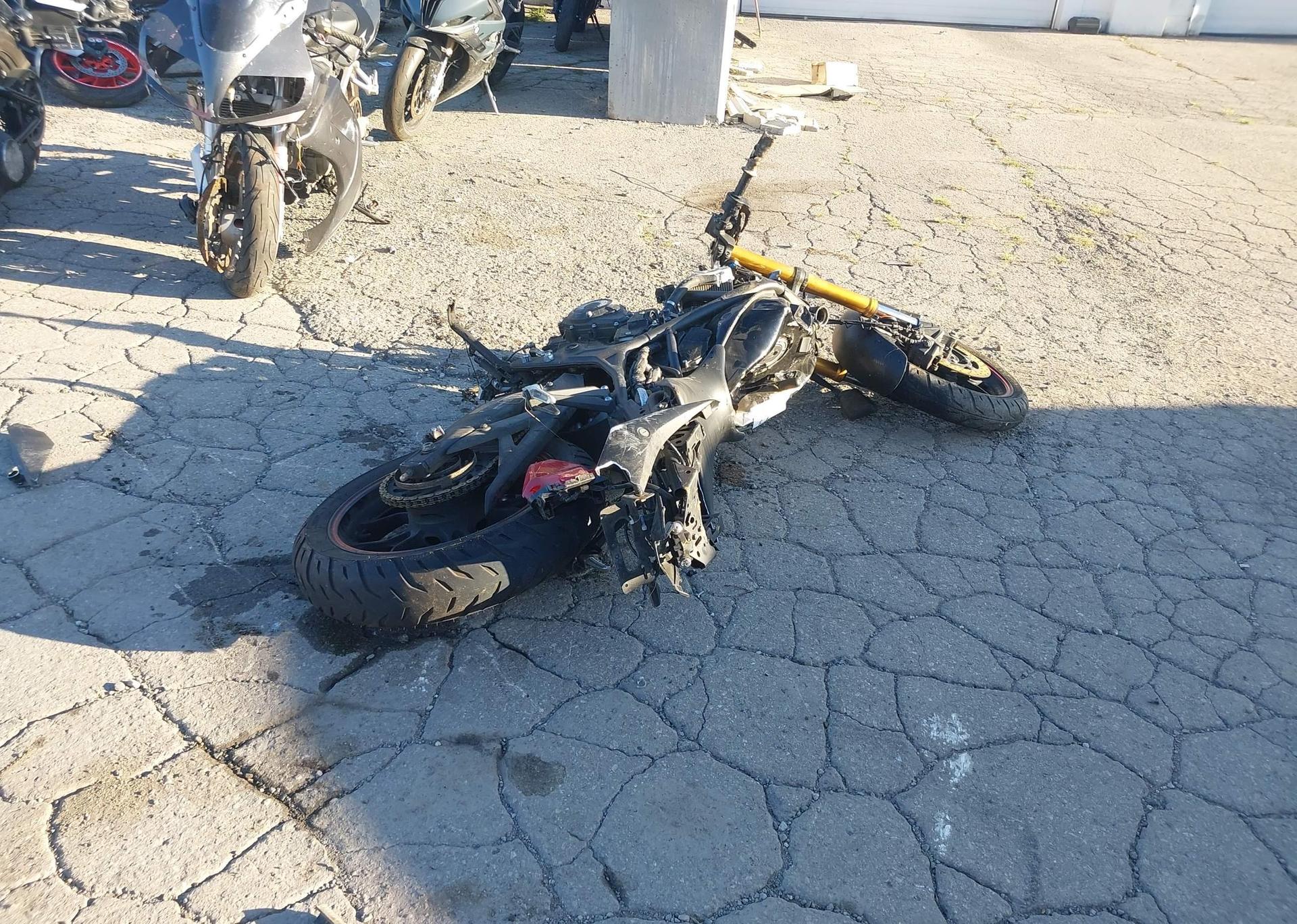 2019 YAMAHA YZFR3 A