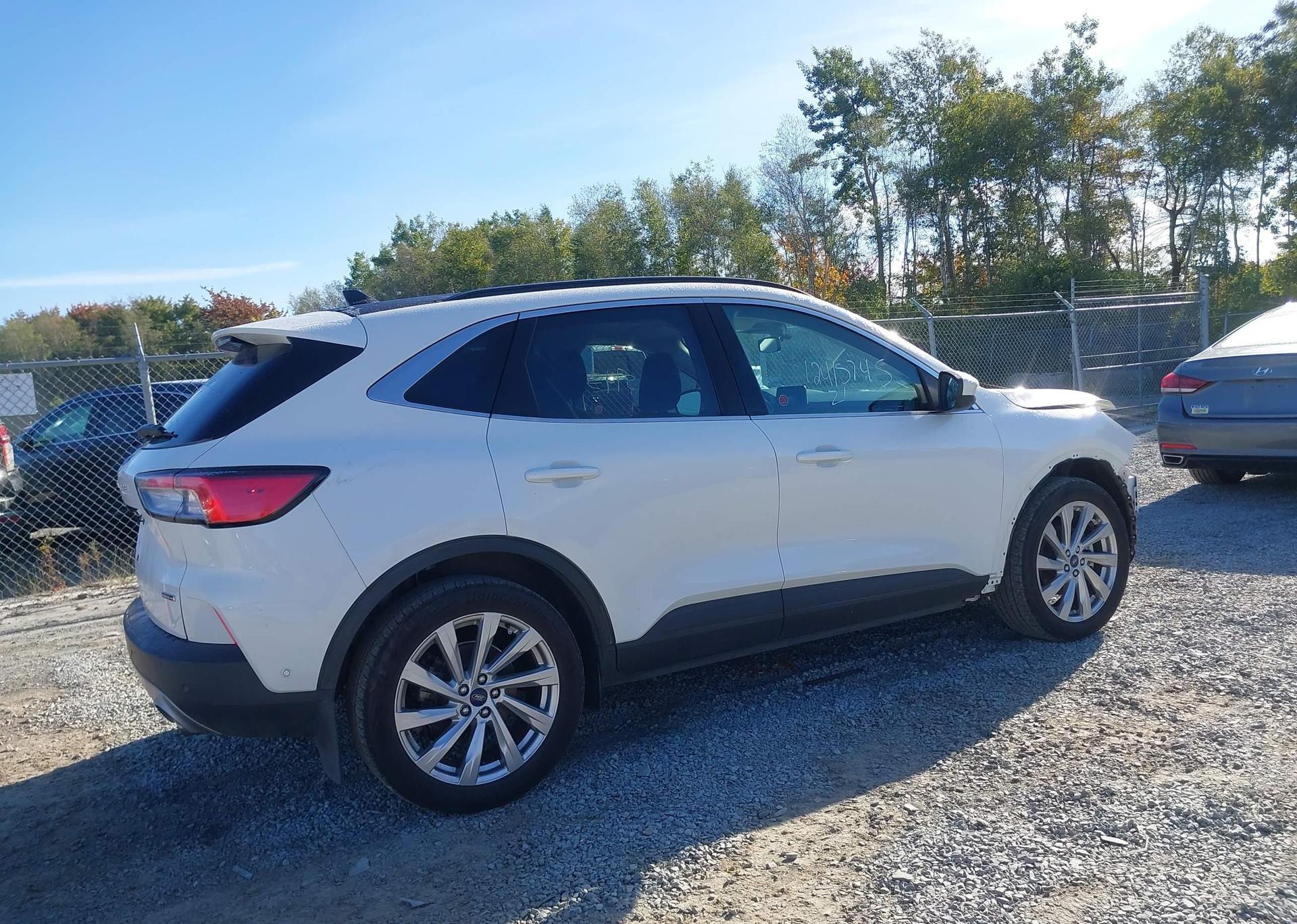 2021 FORD ESCAPE TITANIUM