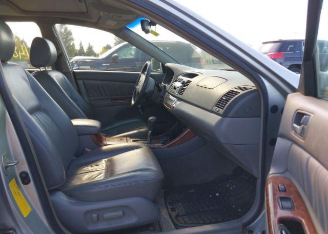 2003 TOYOTA CAMRY LE V6