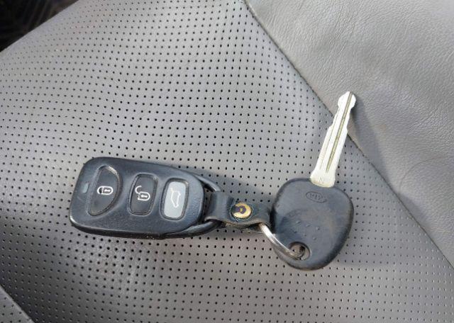2007 KIA RONDO EX V6