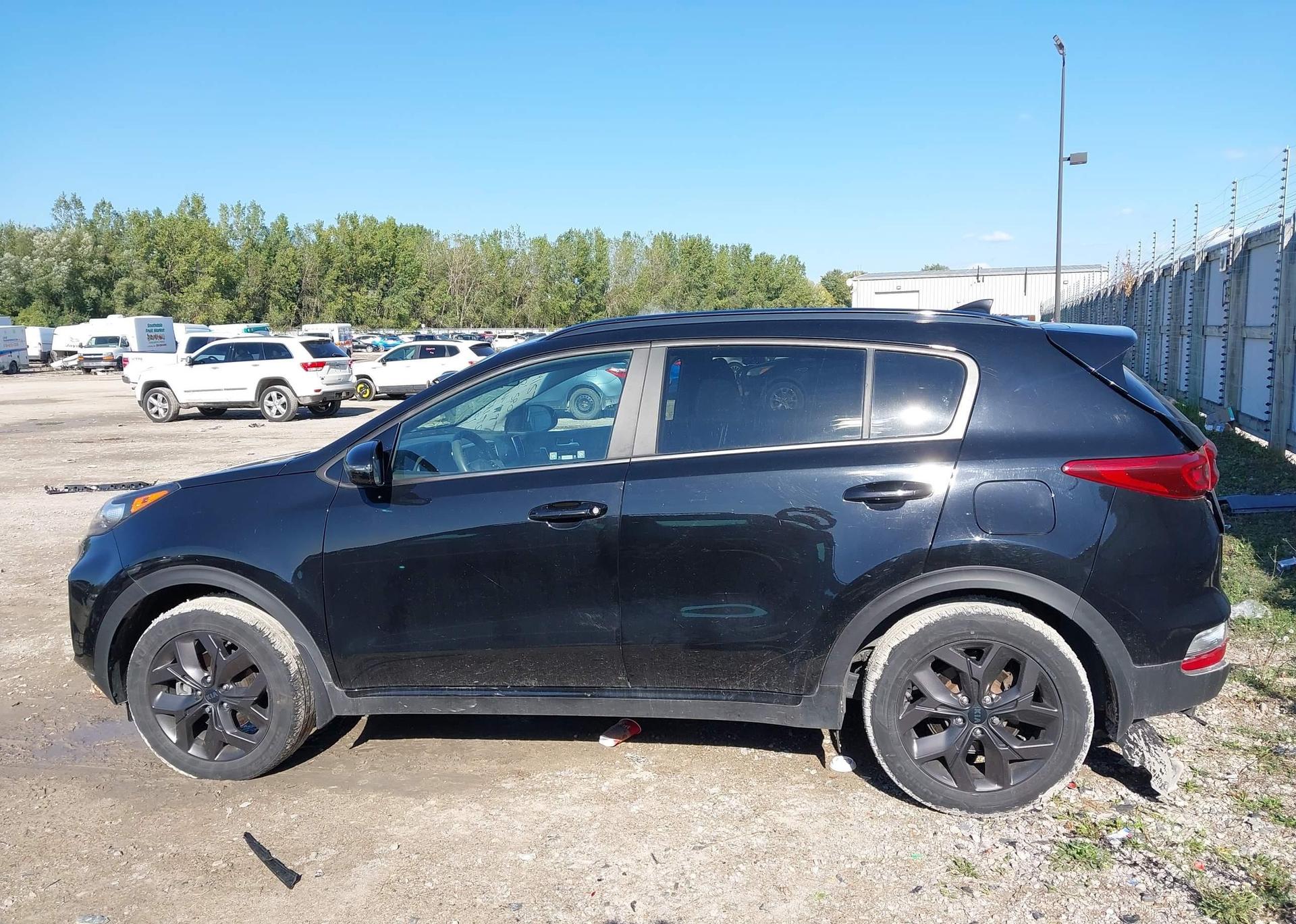 2022 KIA SPORTAGE LX