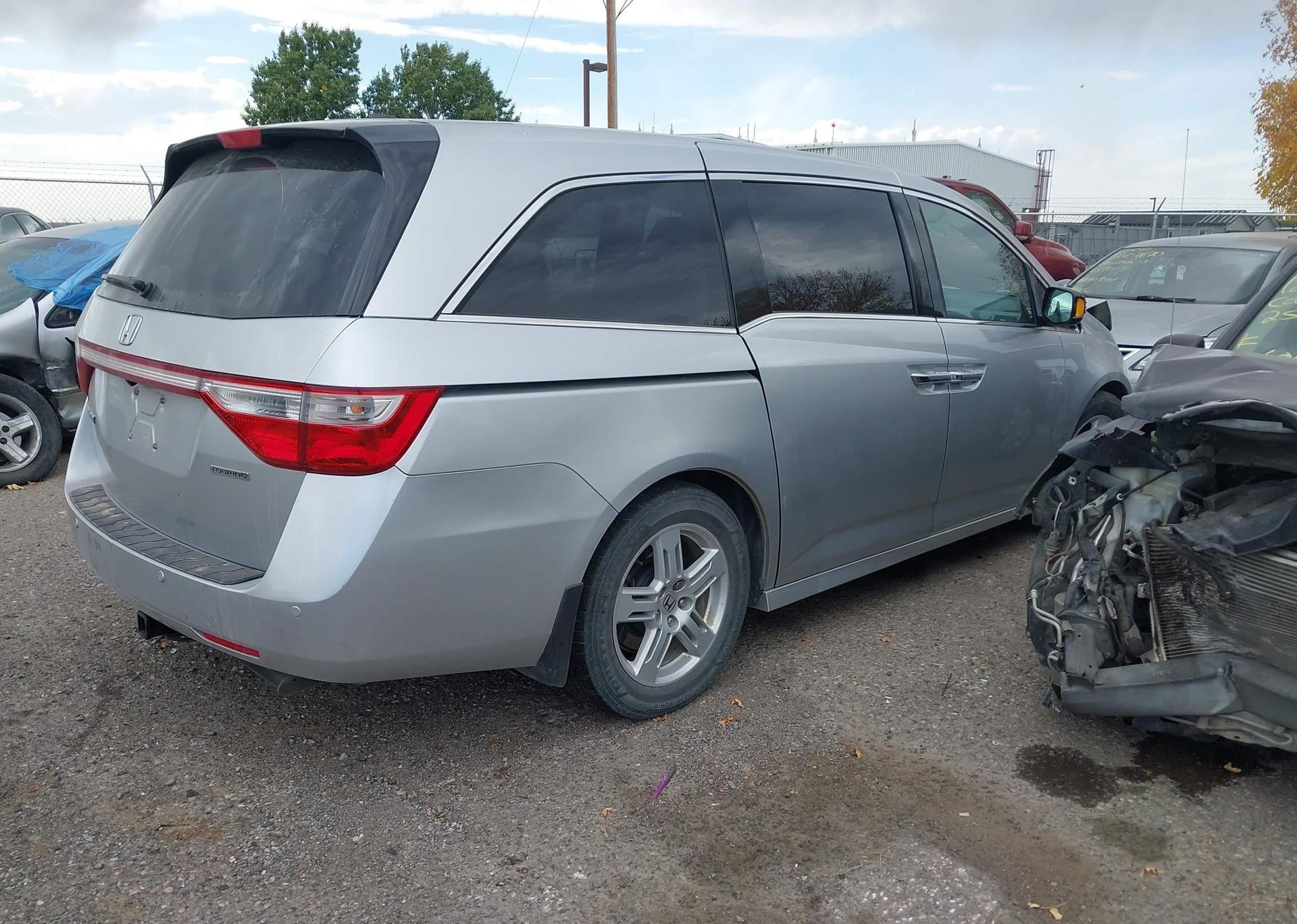 2013 HONDA ODYSSEY TOURING