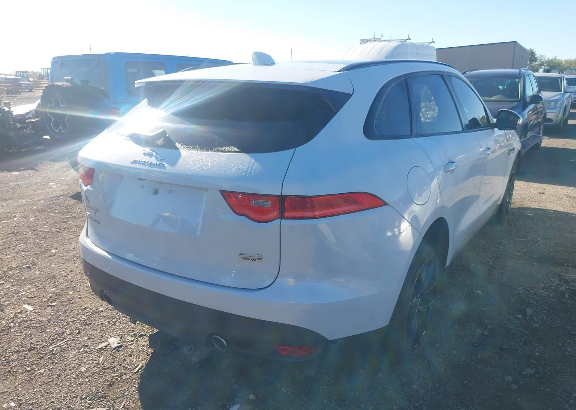 2018 JAGUAR F-PACE 30T PRESTIGE