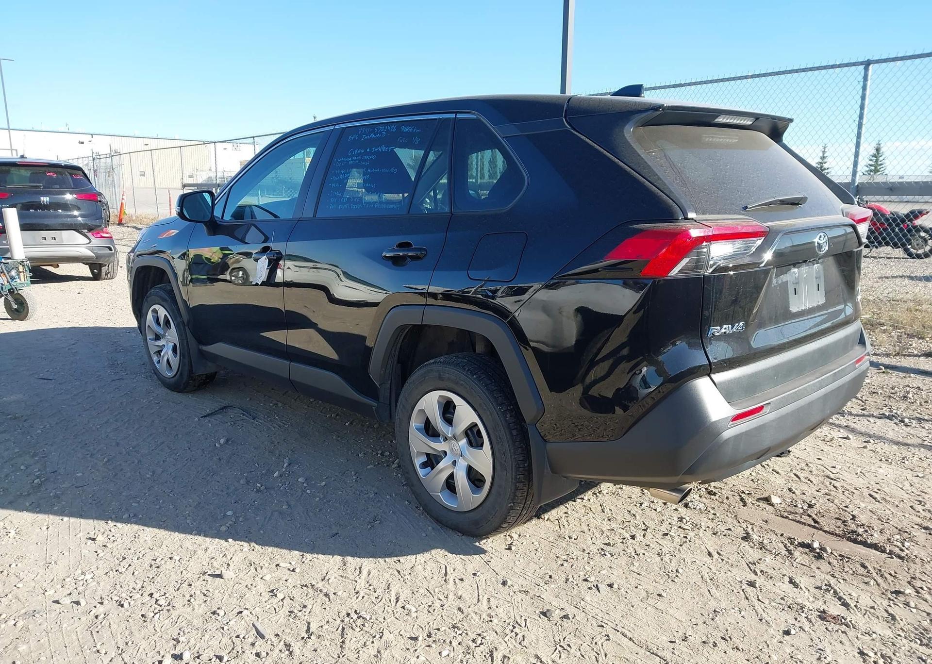 2023 TOYOTA RAV4 LE
