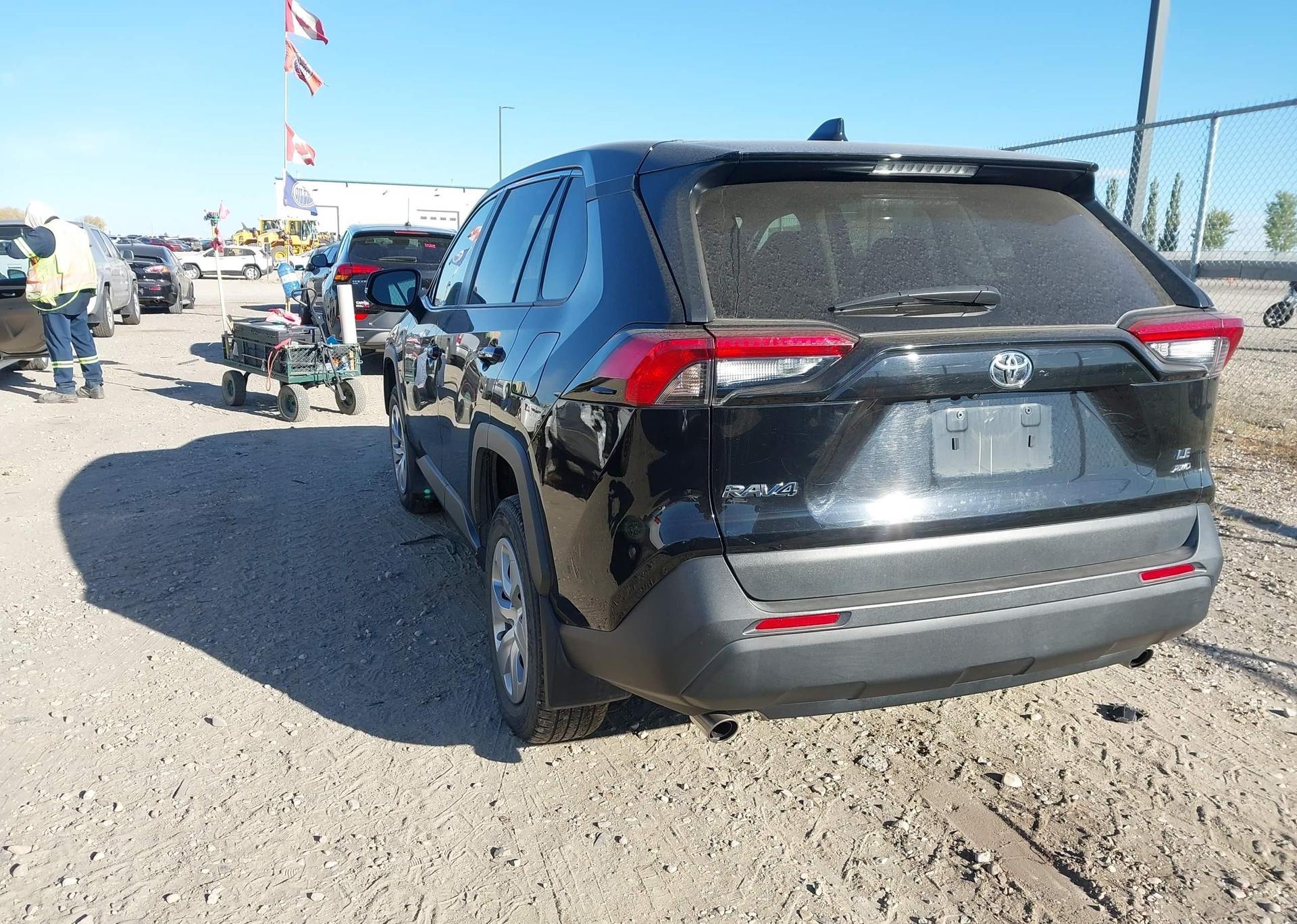 2023 TOYOTA RAV4 LE