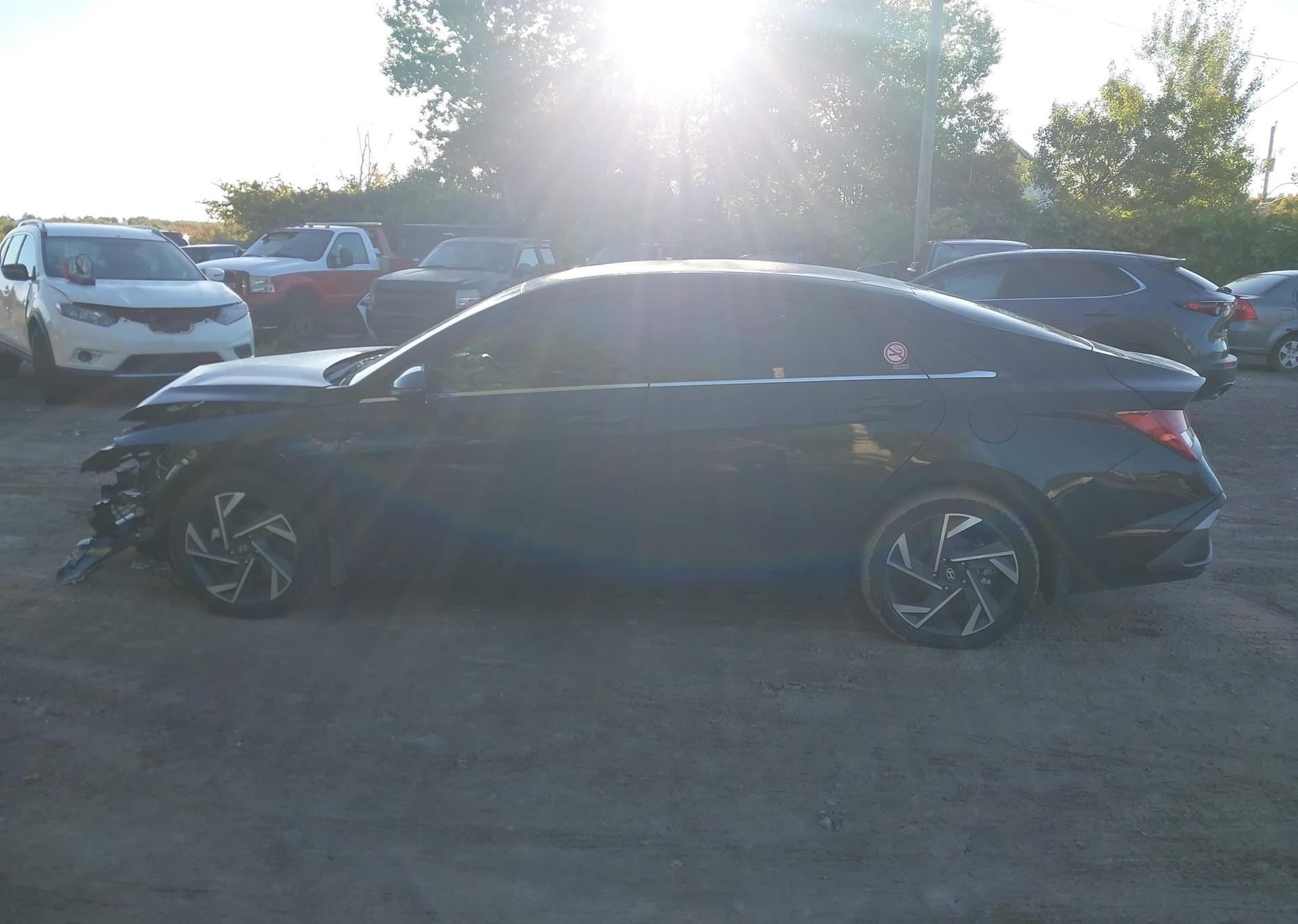 2025 HYUNDAI ELANTRA LIMITED