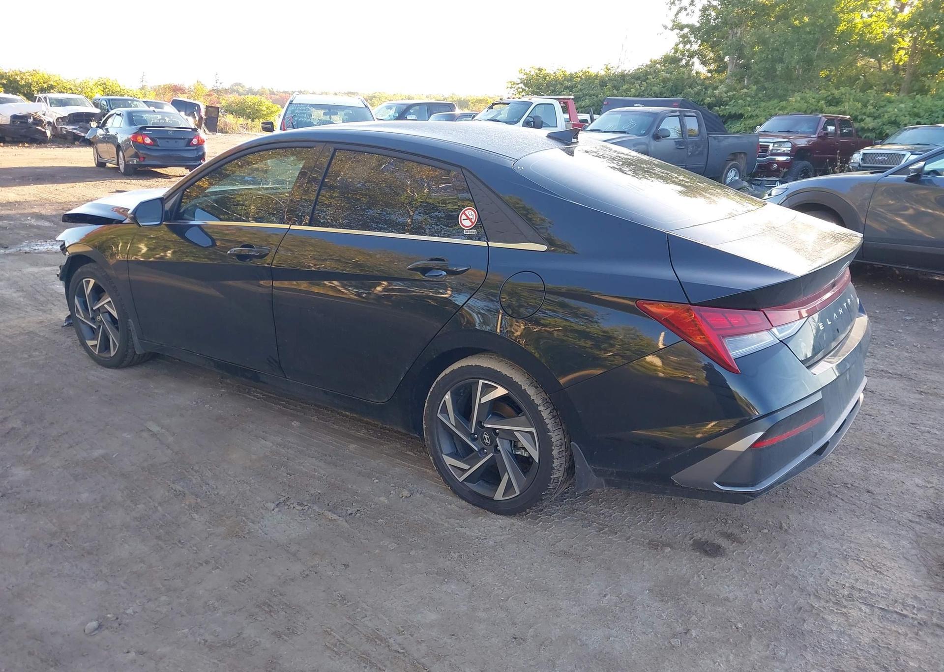 2025 HYUNDAI ELANTRA LIMITED