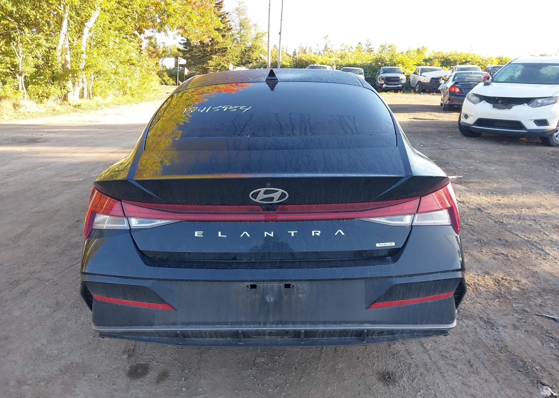 2025 HYUNDAI ELANTRA LIMITED