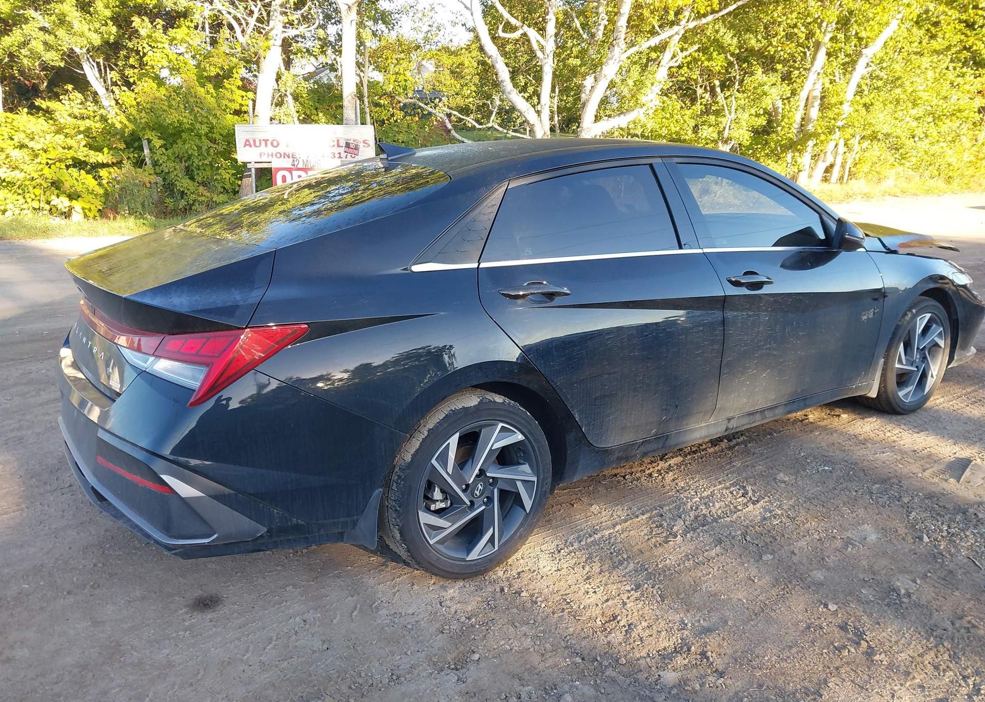 2025 HYUNDAI ELANTRA LIMITED