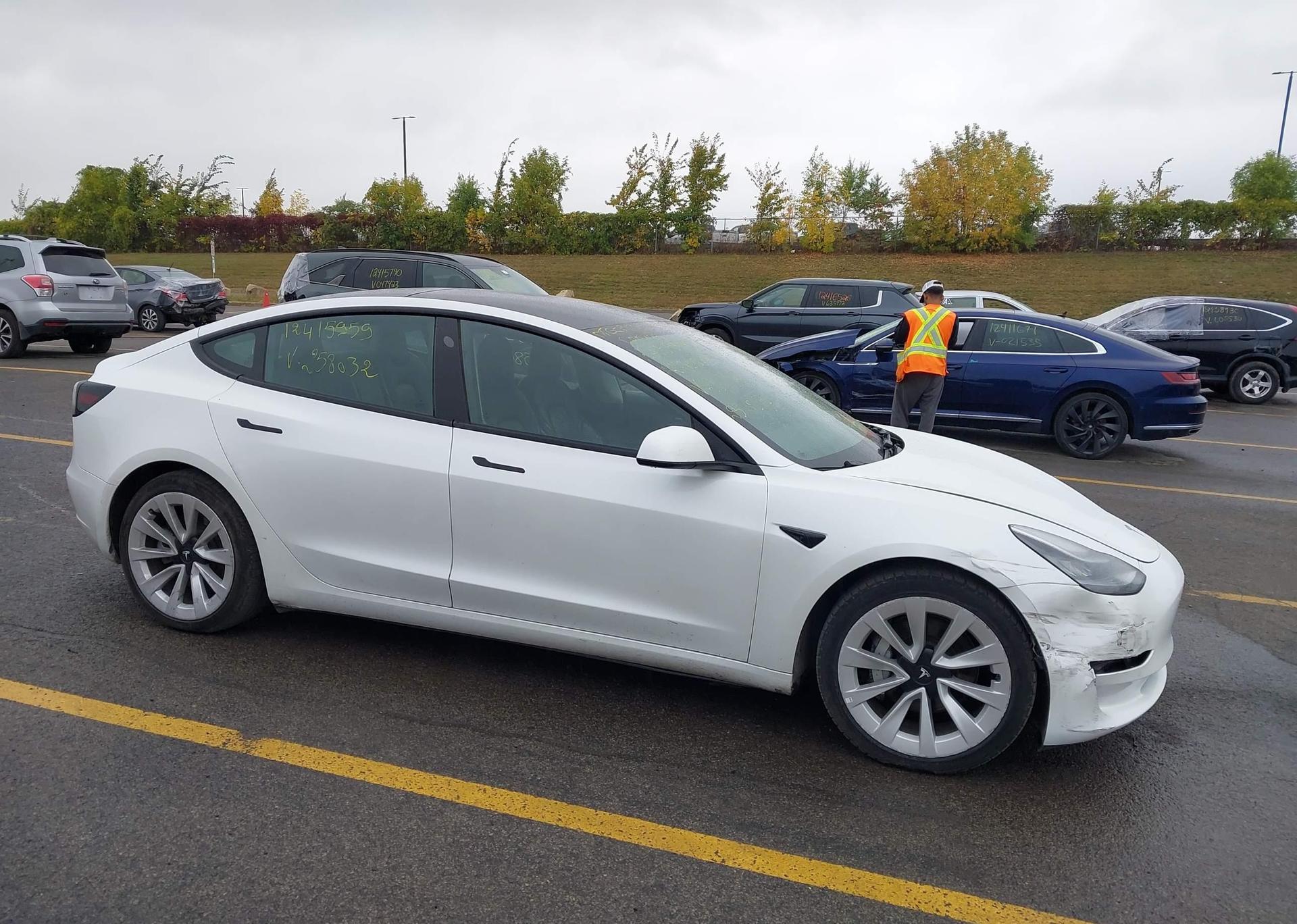 2022 TESLA MODEL 3