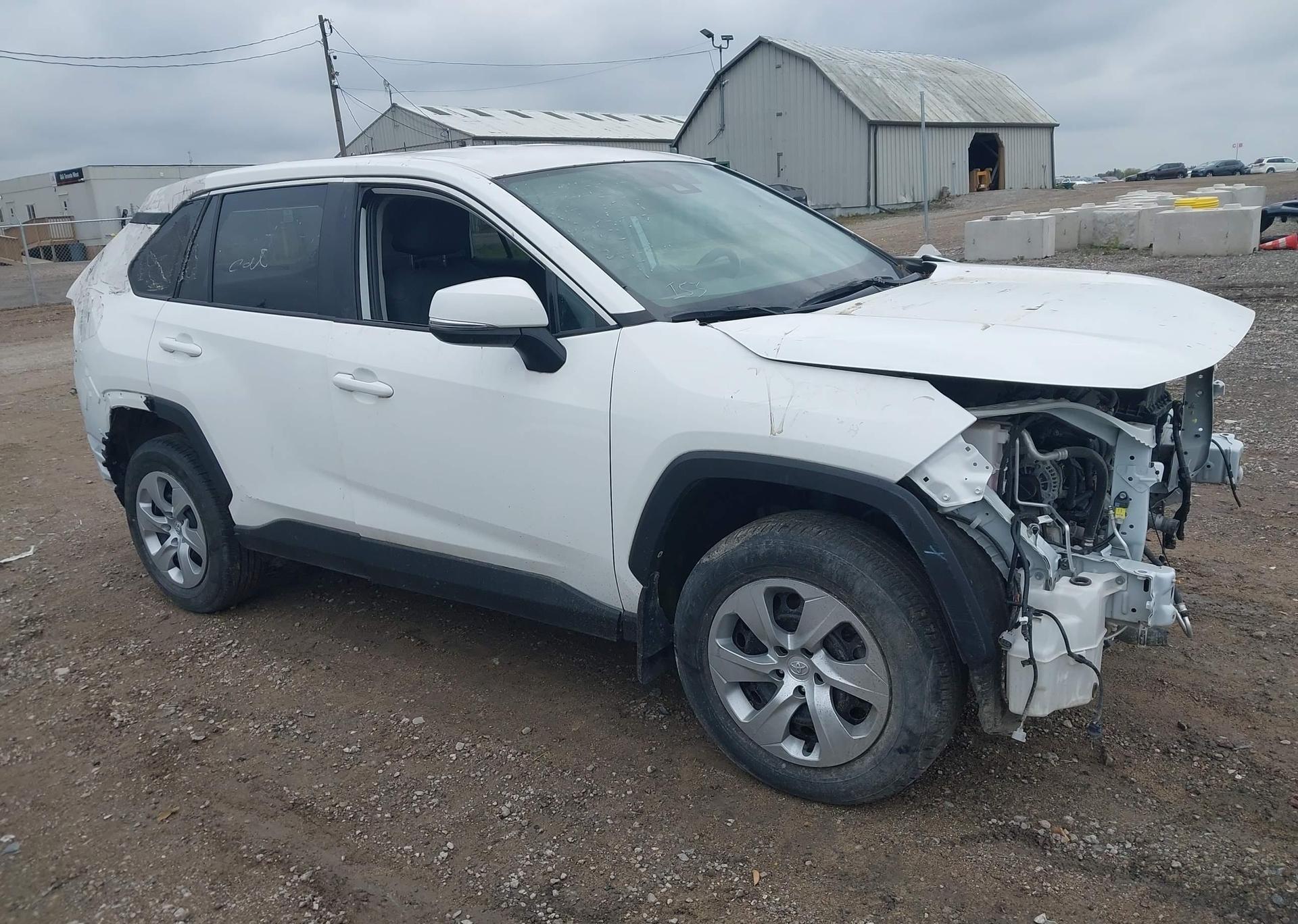 2022 TOYOTA RAV4 LE