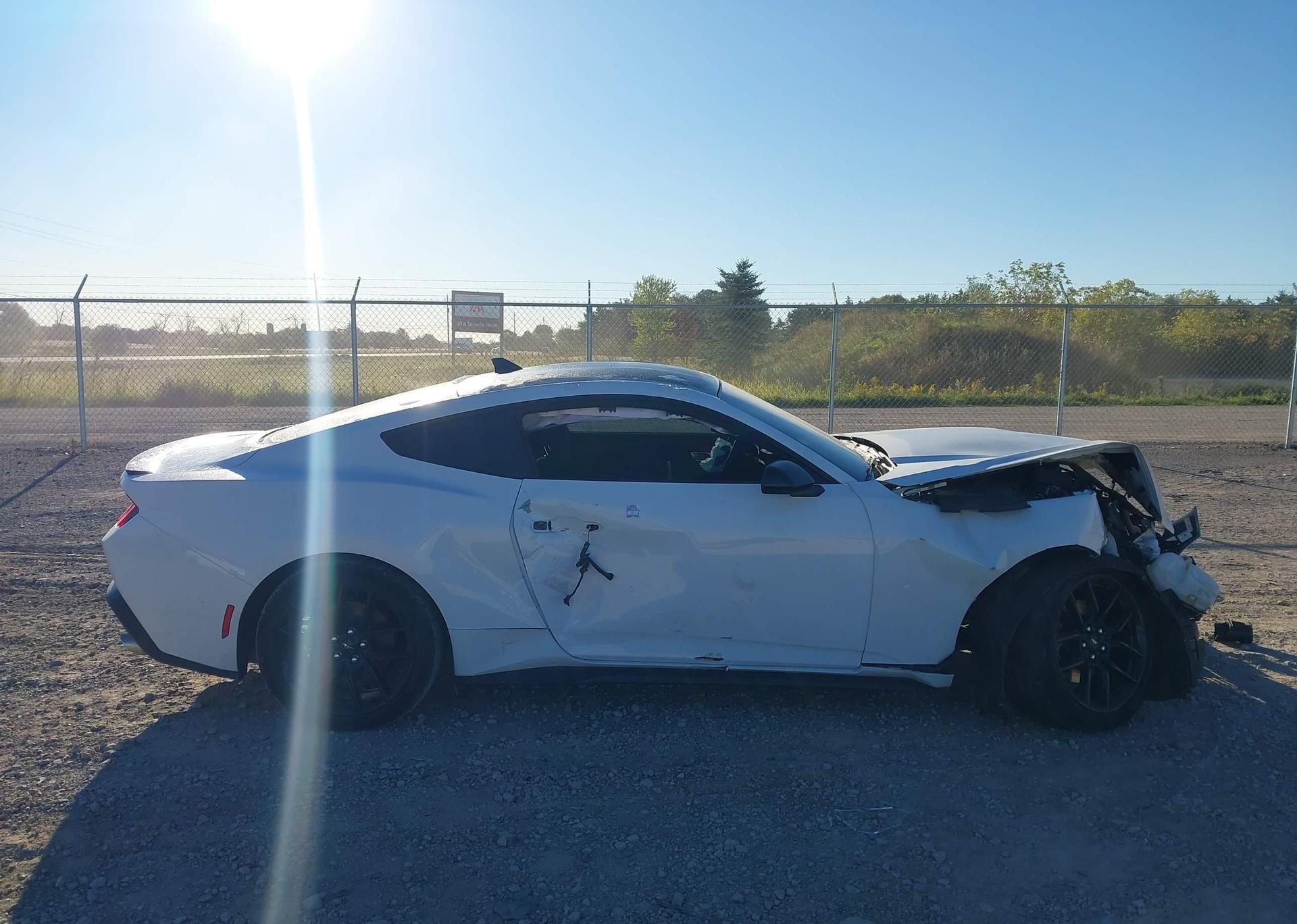 2024 FORD MUSTANG ECOBOOST