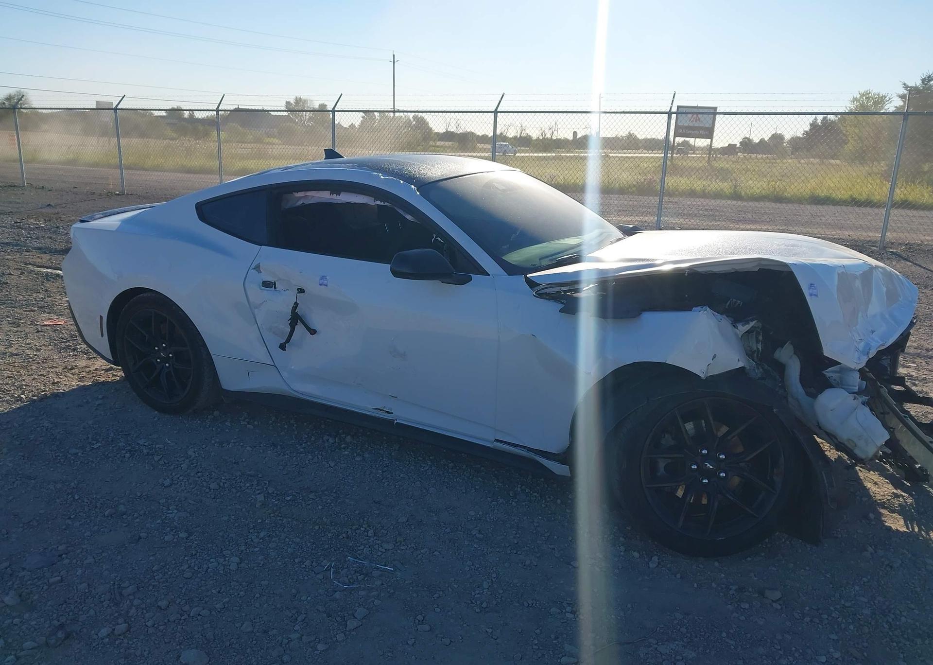 2024 FORD MUSTANG ECOBOOST