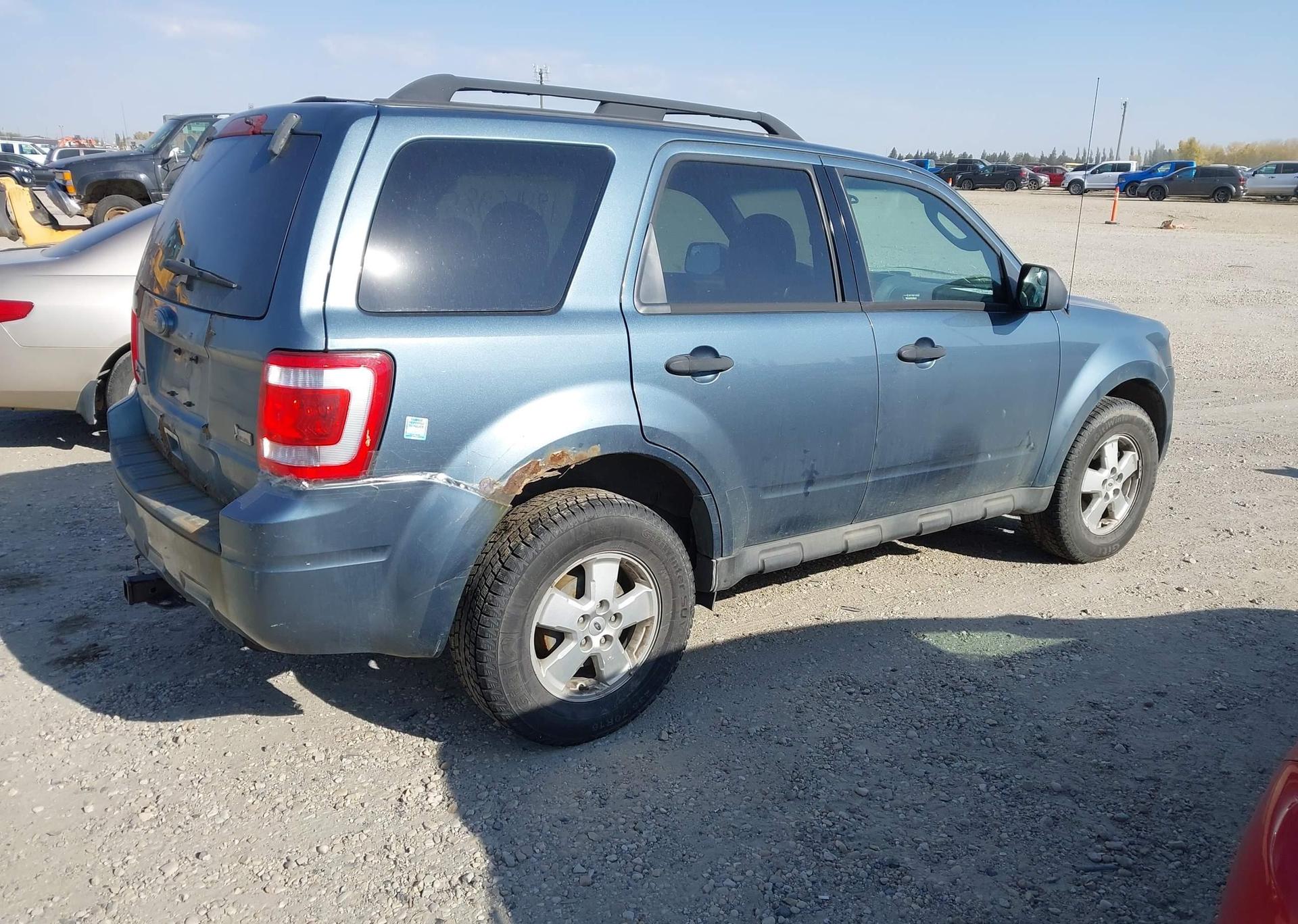 2010 FORD ESCAPE XLT