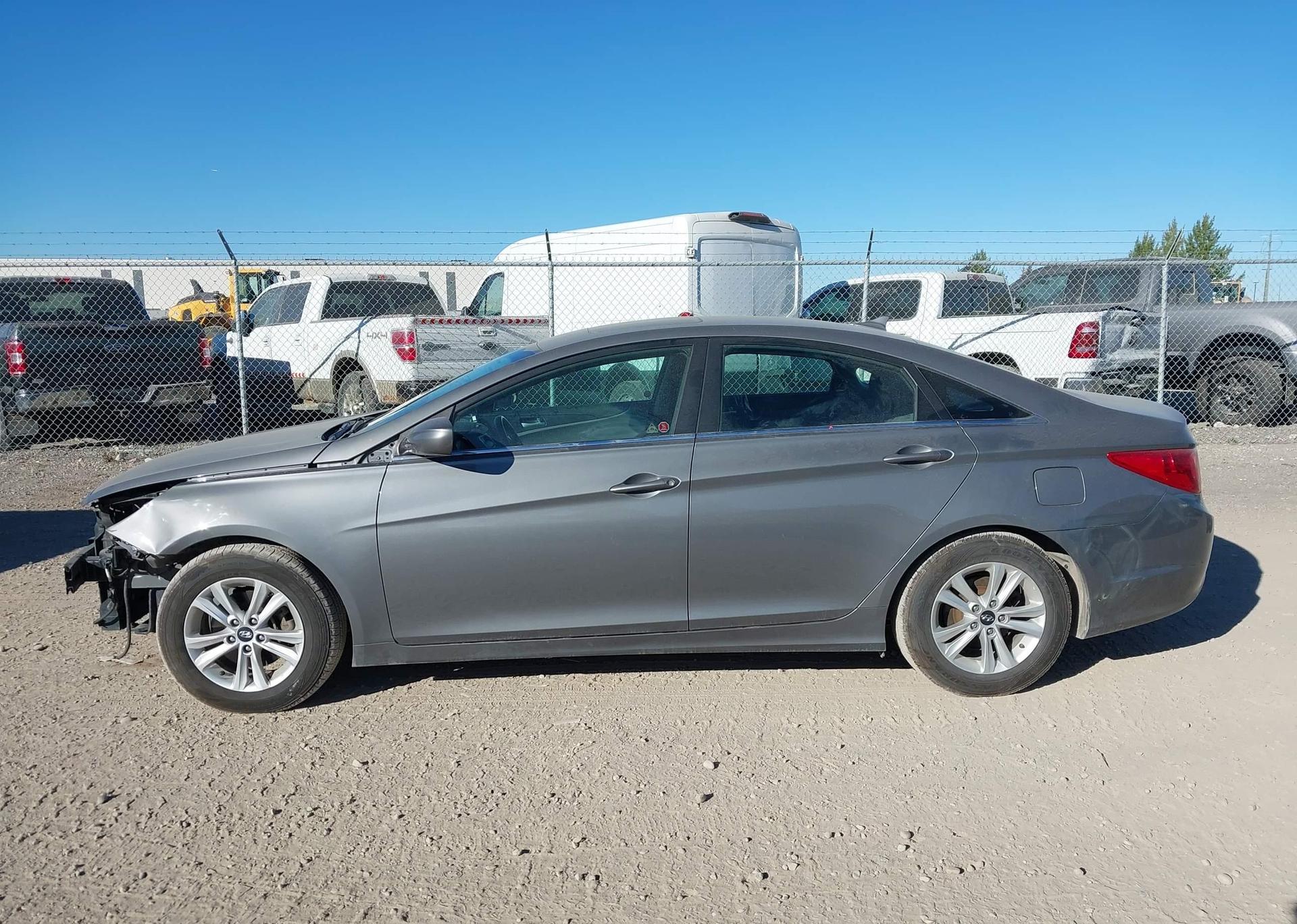 2013 HYUNDAI SONATA GLS