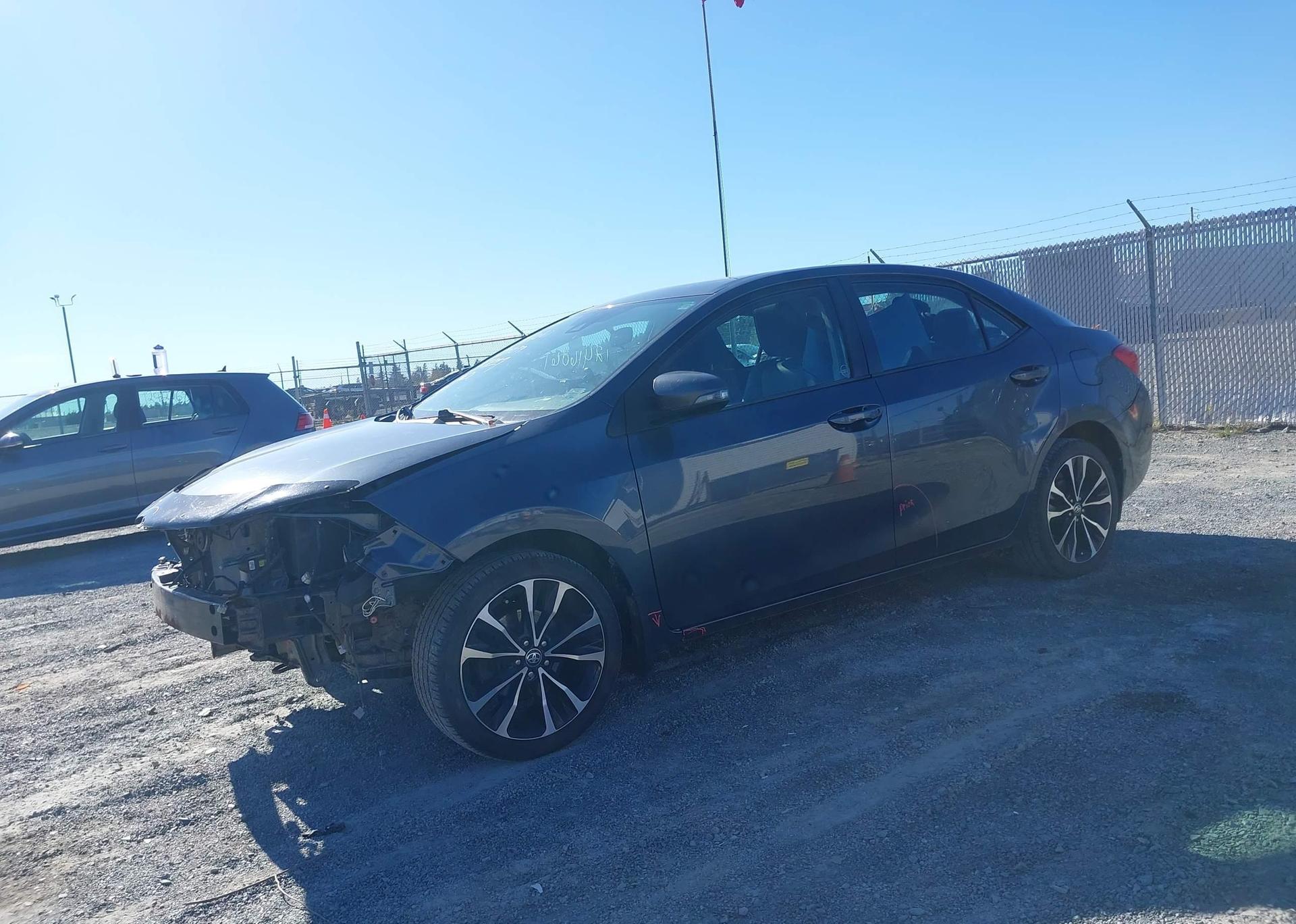 2017 TOYOTA COROLLA SE