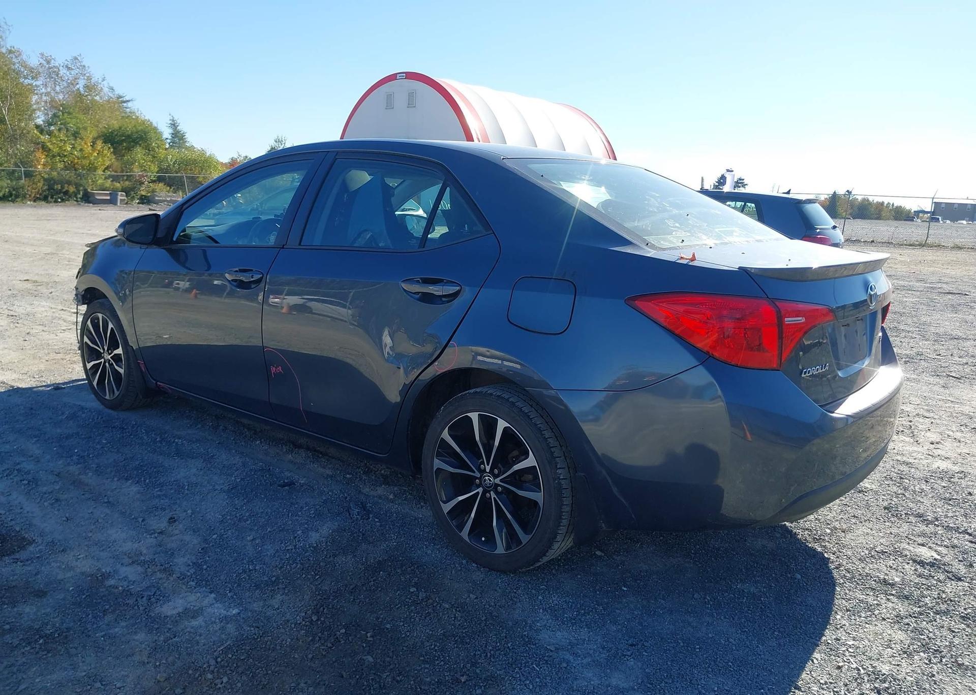 2017 TOYOTA COROLLA SE