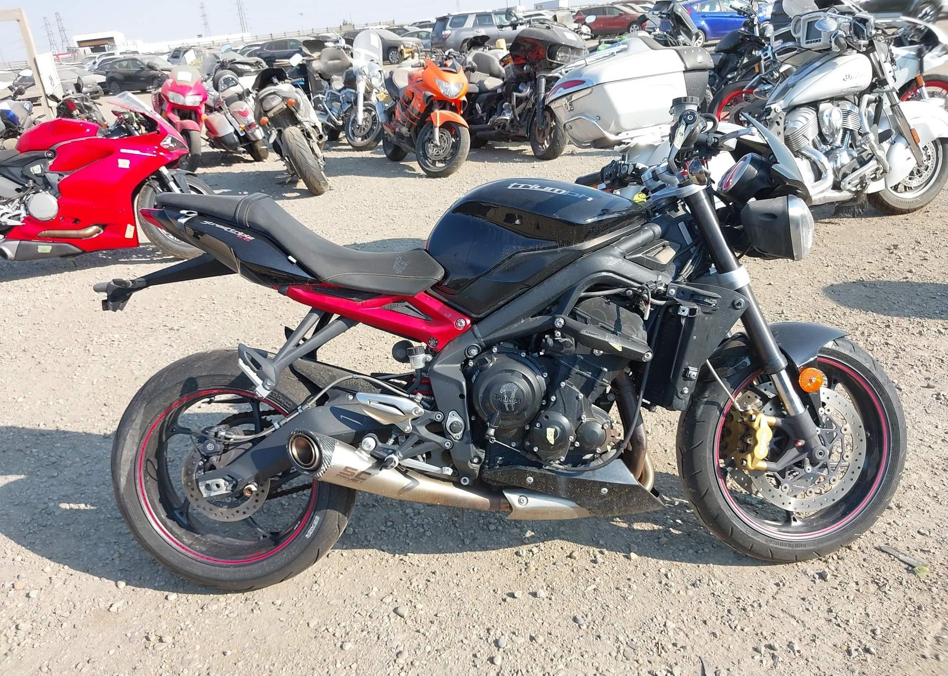 2013 TRIUMPH MOTORCYCLE STREET TRIPLE R