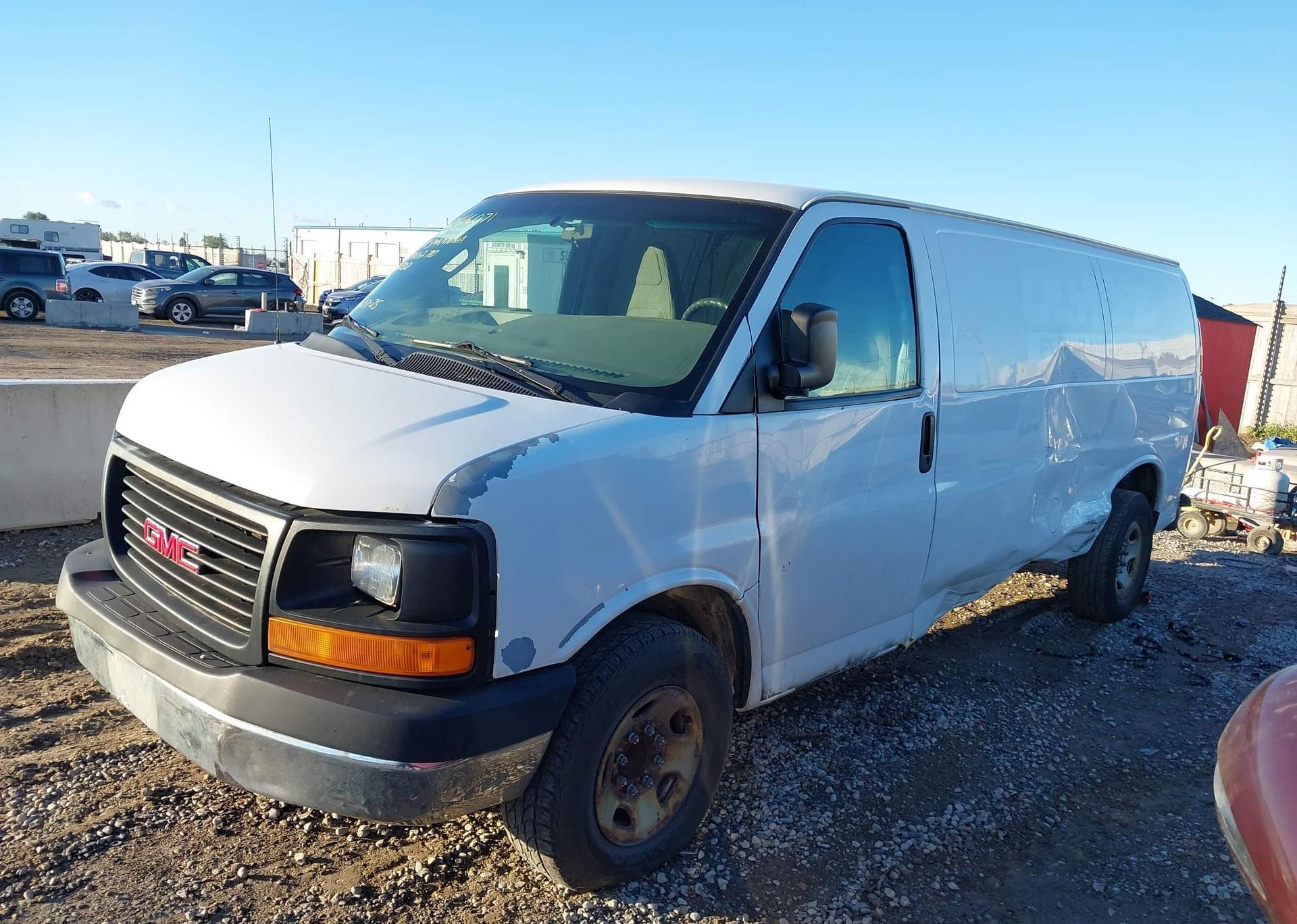 2017 GMC SAVANA 3500 WORK VAN