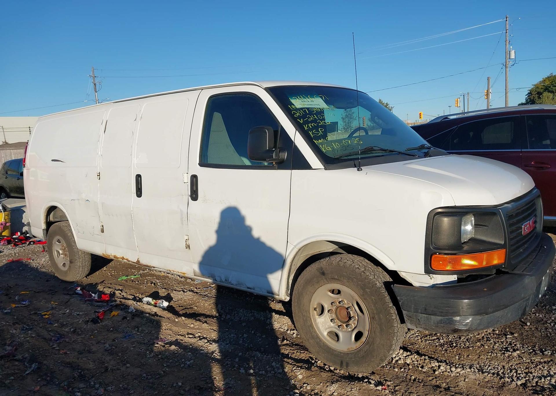 2017 GMC SAVANA 3500 WORK VAN