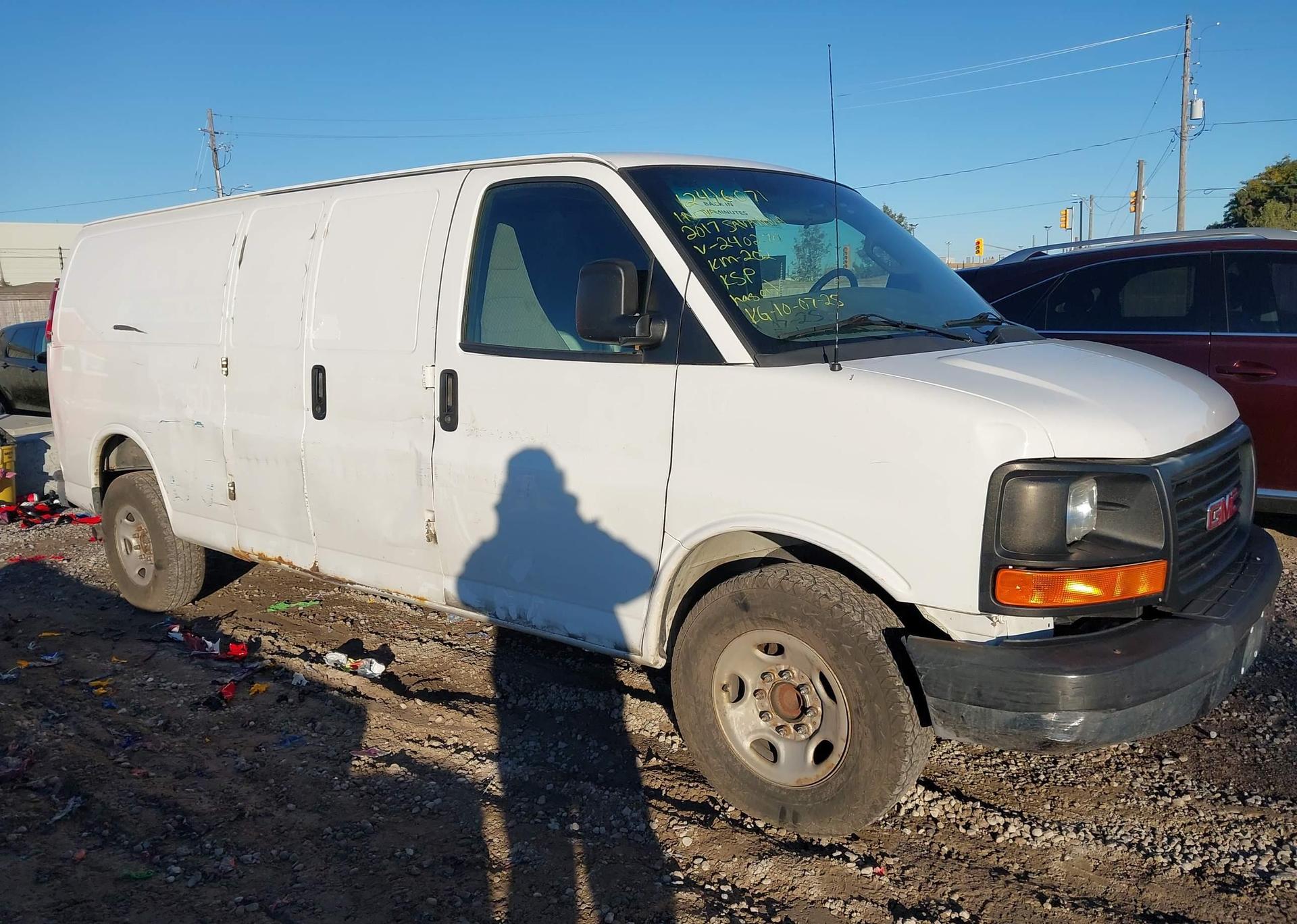 2017 GMC SAVANA 3500 WORK VAN