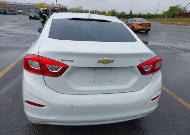 2017 CHEVROLET CRUZE LT AUTO